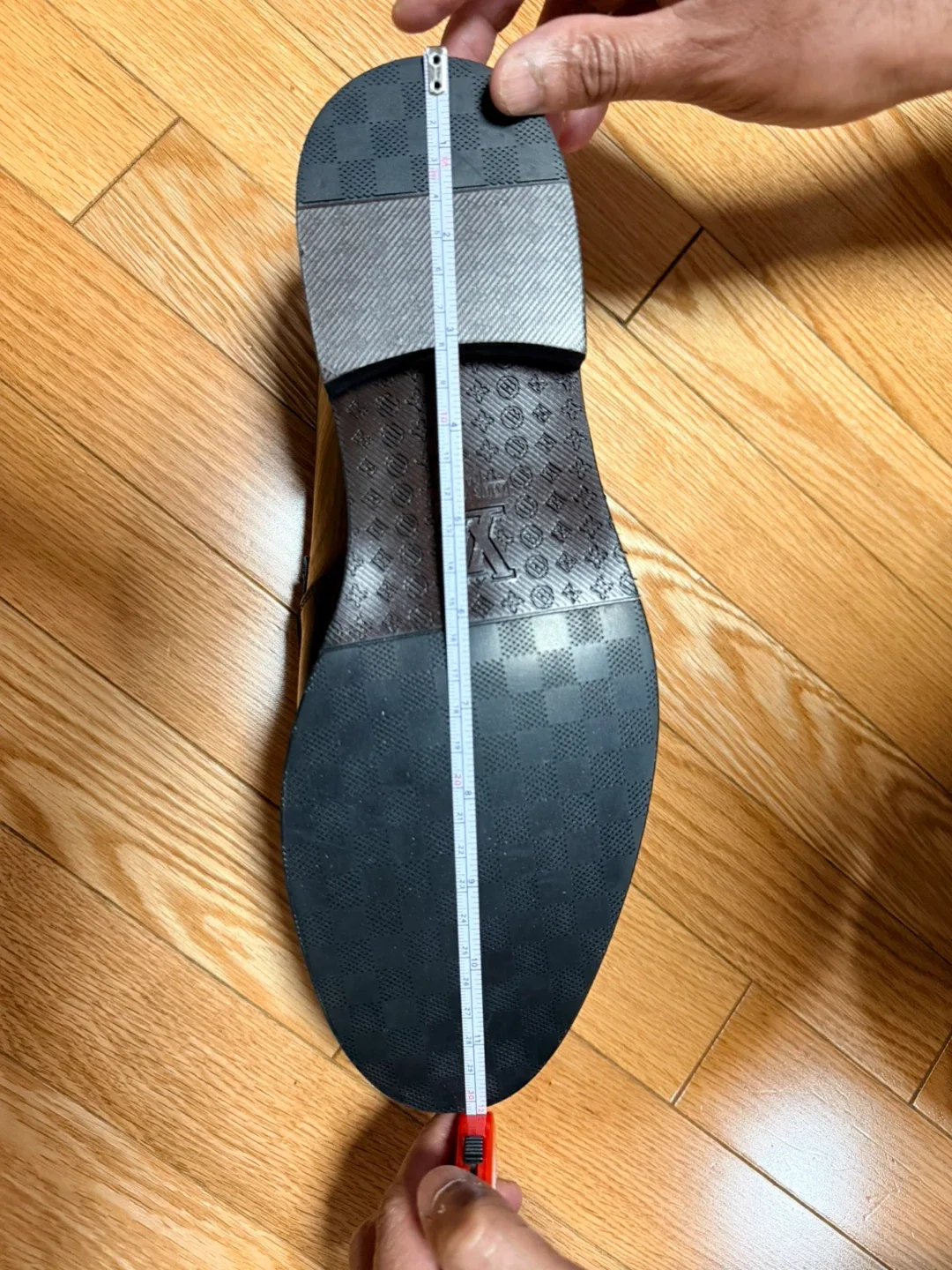 Louis Vuitton Black Leather Loafers image indicator(7)