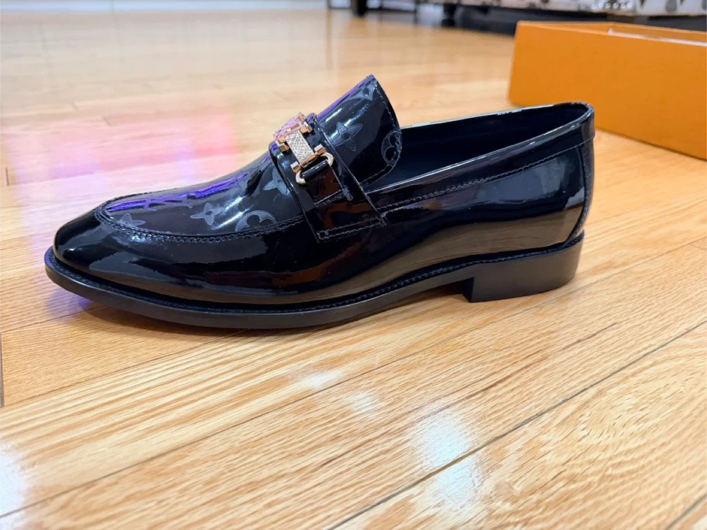 Louis Vuitton Black Leather Loafers image indicator(9)