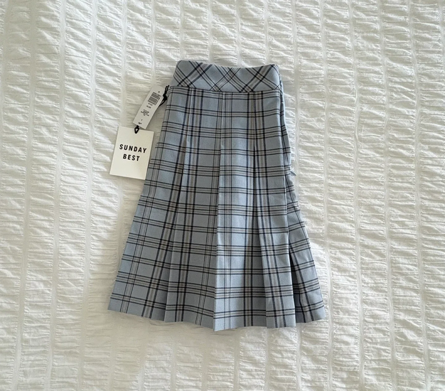 Aritzia Sunday Best Plein Air Munro Skirt image indicator(3)