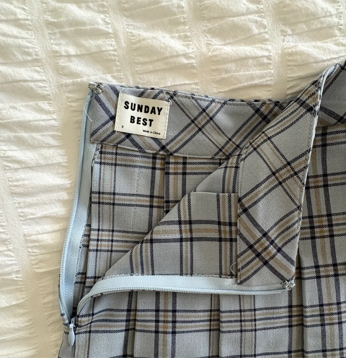 Aritzia Sunday Best Plein Air Munro Skirt image indicator(2)