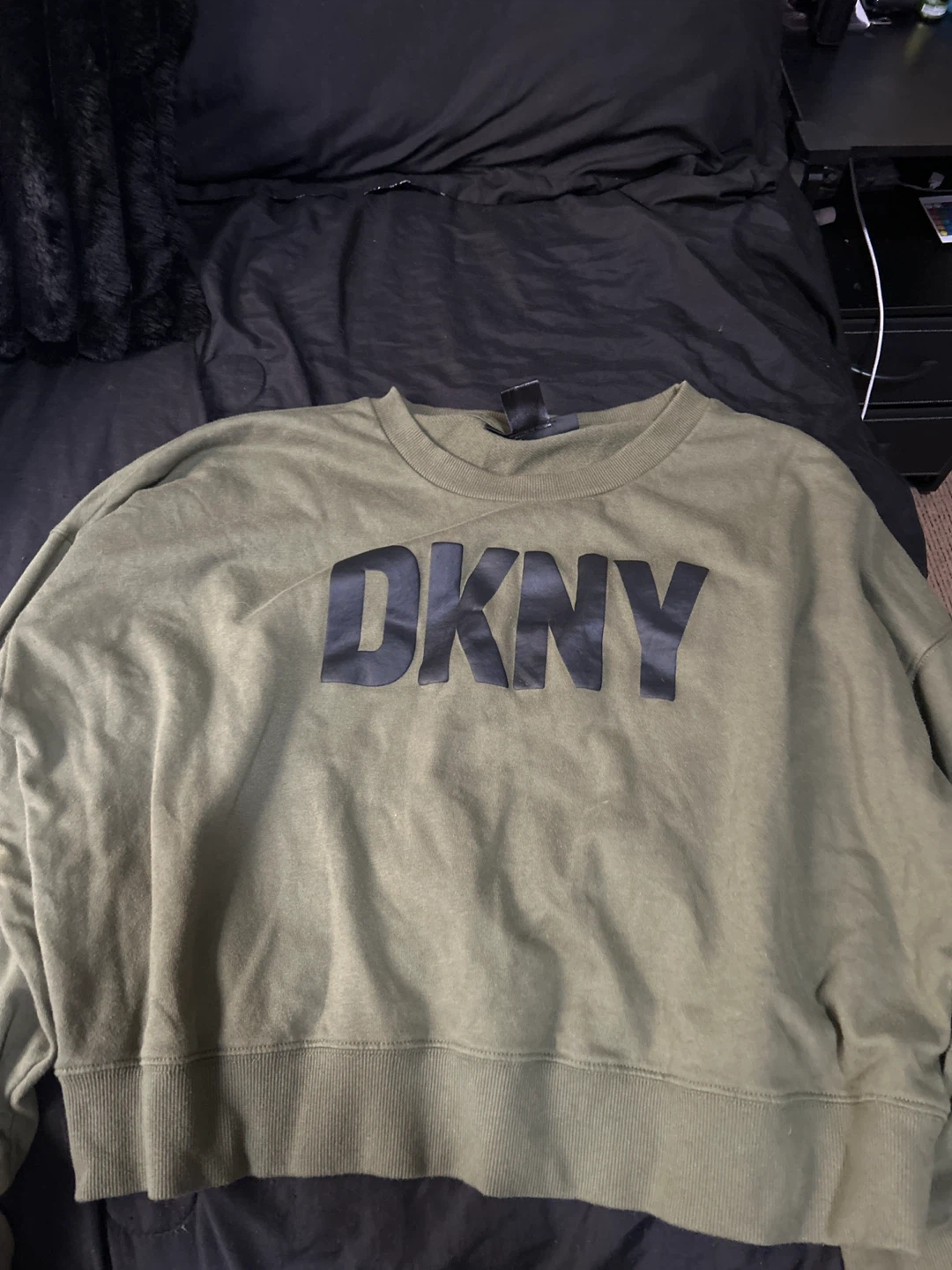 DKNY Olive Green Cropped Sweatshirt - Size XL