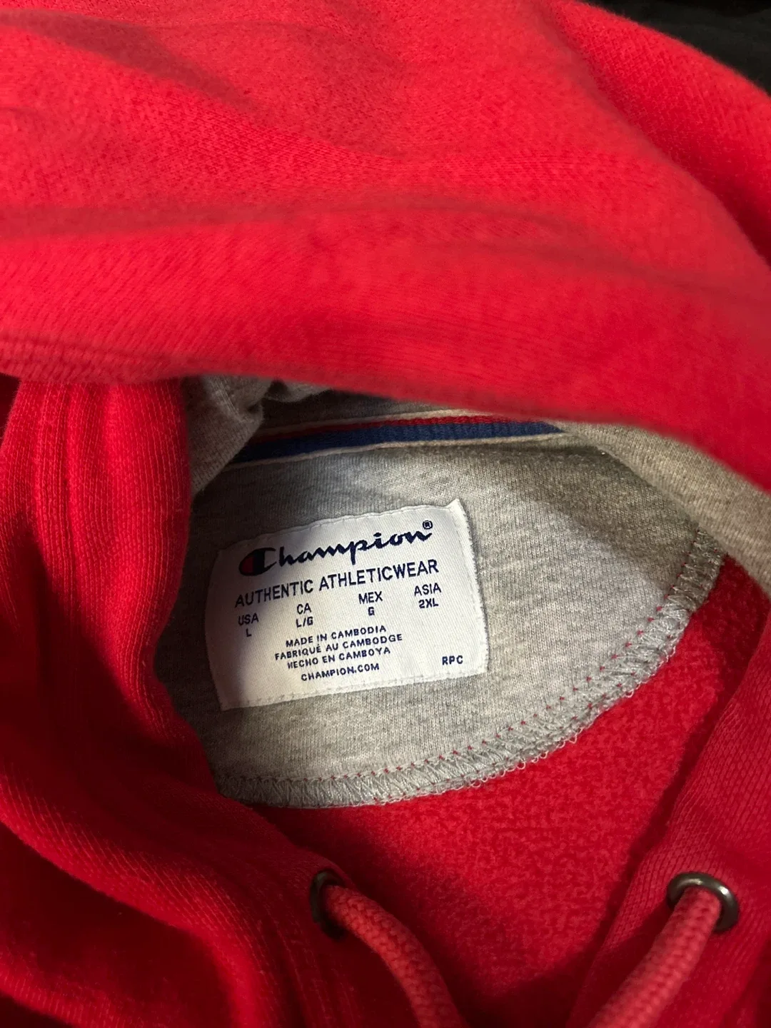 Champion Red Hoodie - Size L image indicator(2)
