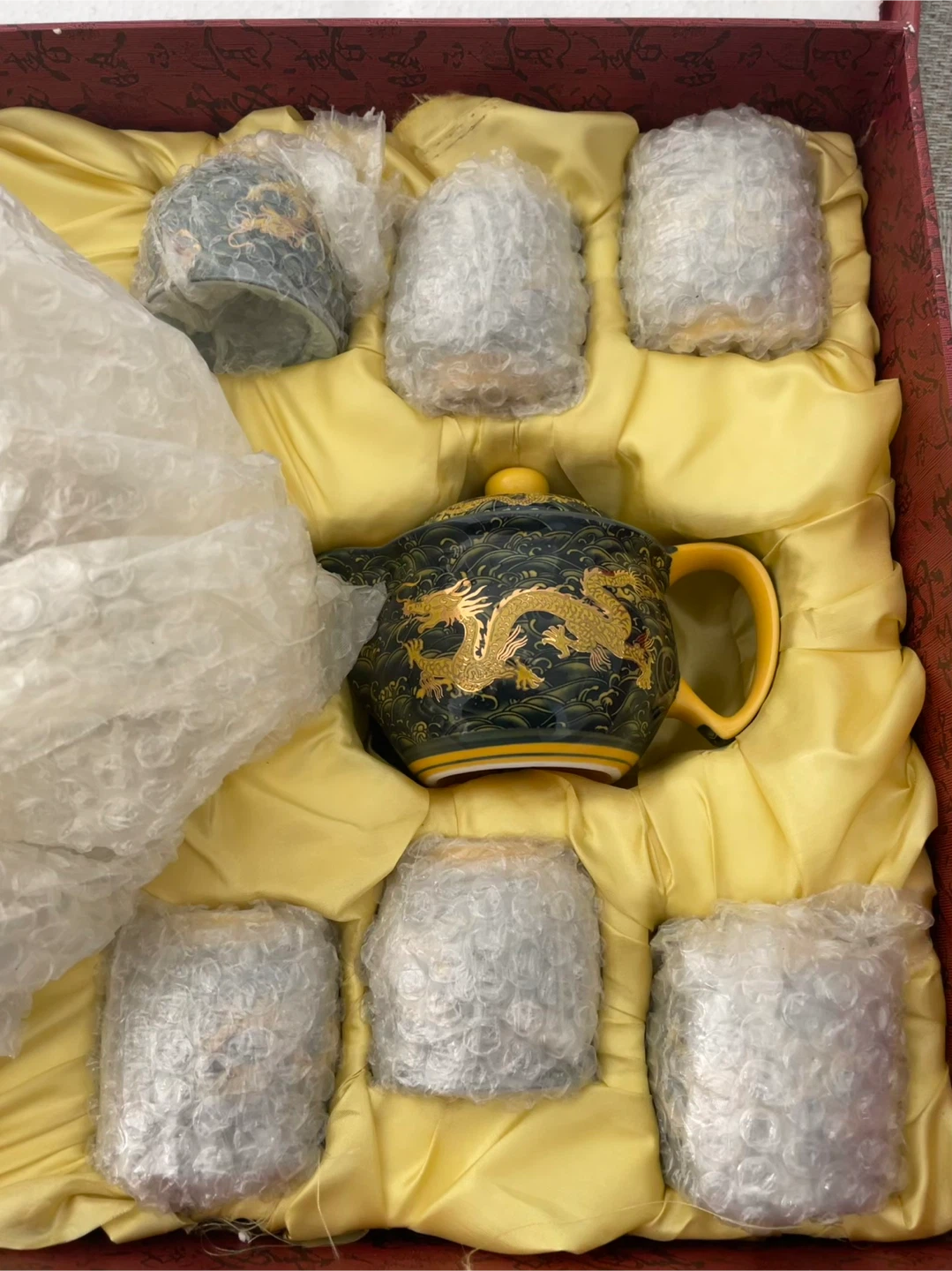 Dragon Design China Tea Set with Tray & 6 Cups