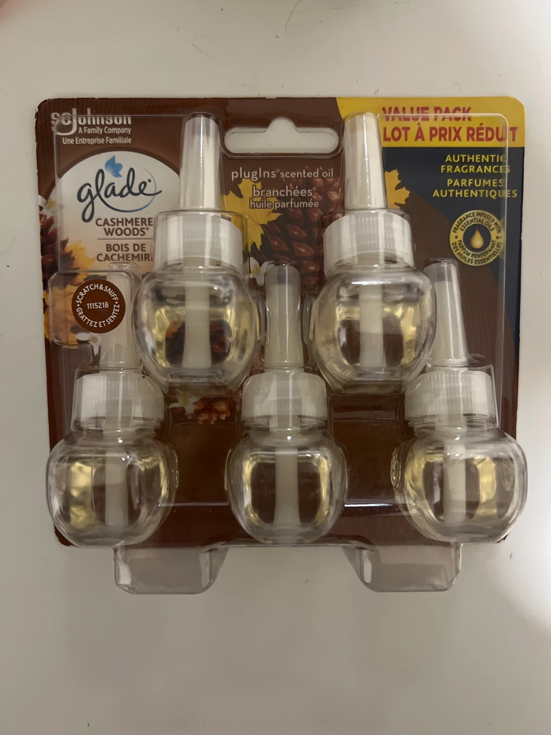 Glade Cashmere Woods Plugins Scented Oil Refills