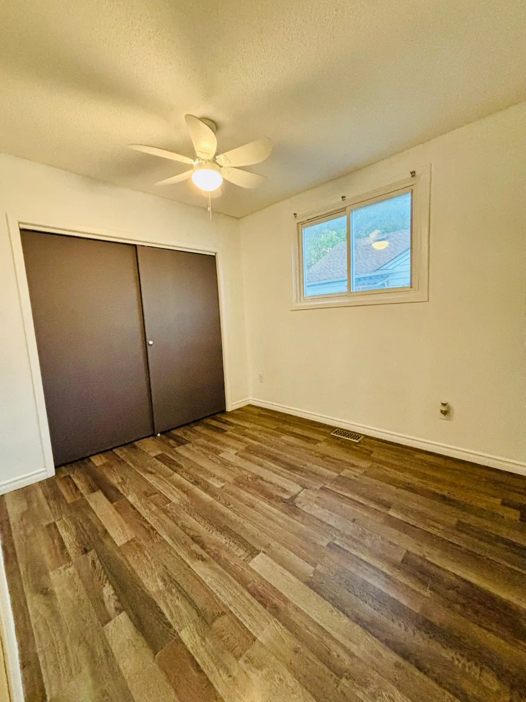 3 Bed+Den House for Rent in St Catharines image indicator(4)