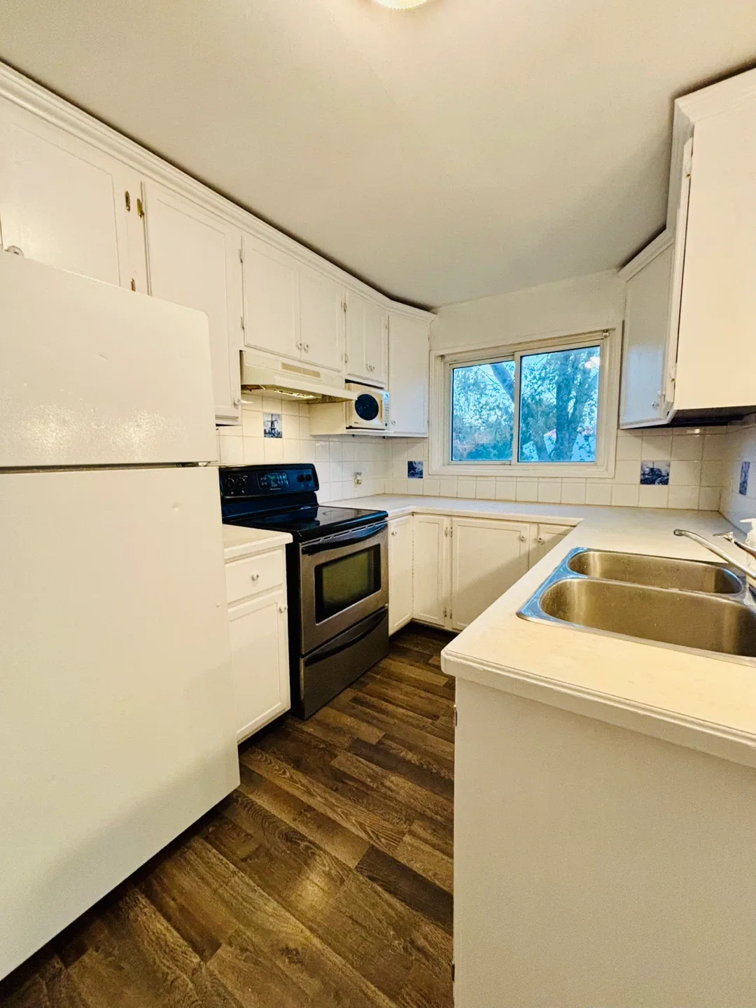 3 Bed+Den House for Rent in St Catharines image indicator(7)