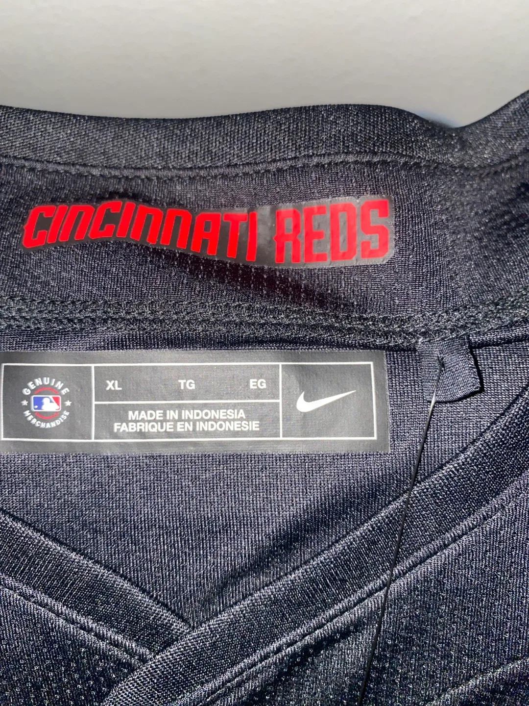 New Nike Cincinnati Reds Jersey - Size XL image indicator(6)