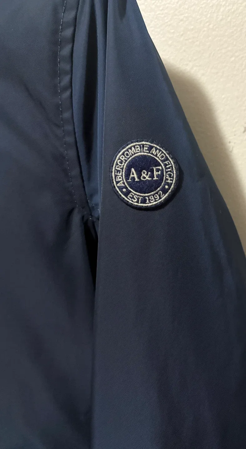 Women’s Abercrombie & Fitch Navy Blue Winter  Parka- Large image indicator(3)