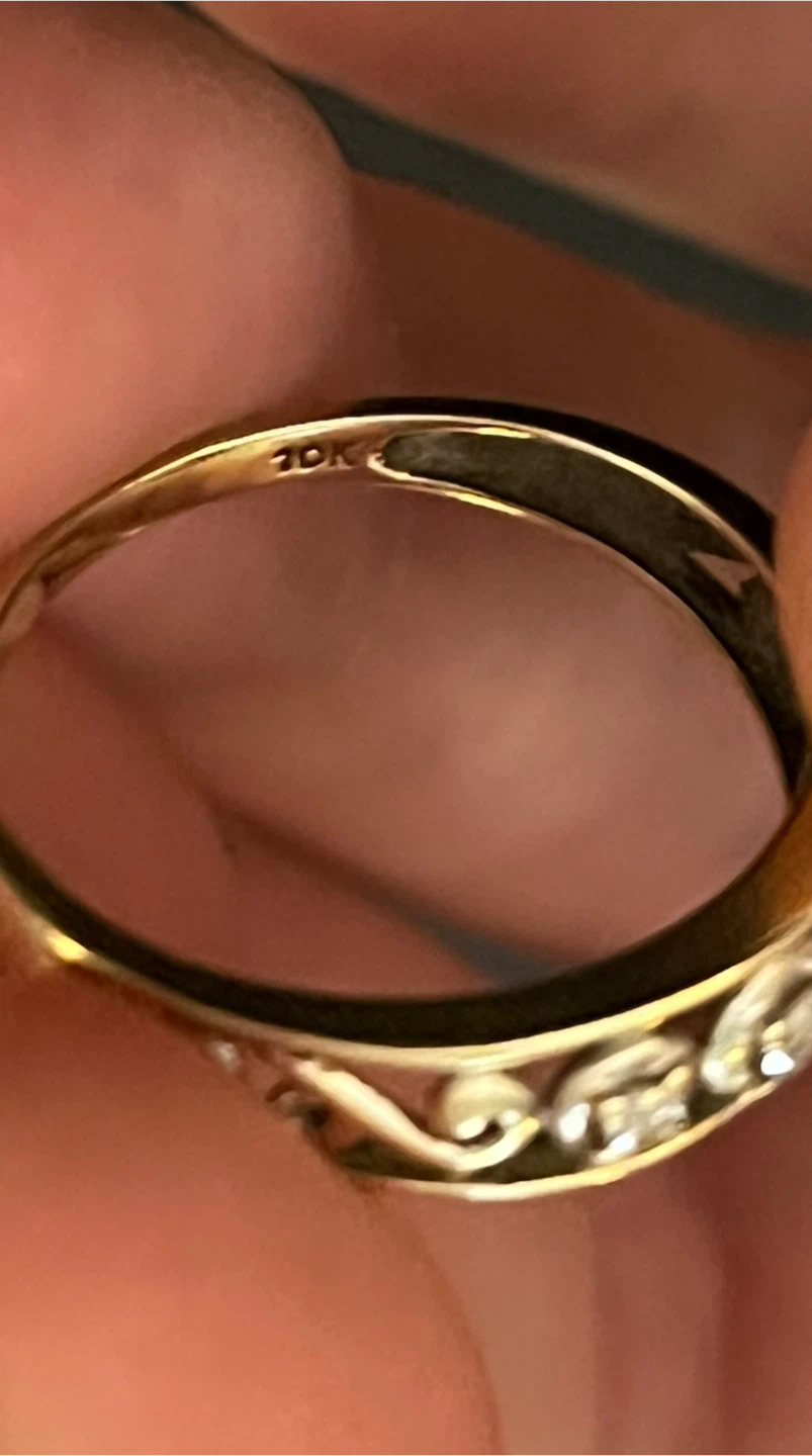 10K Gold Ring with Diamonds - photo 4