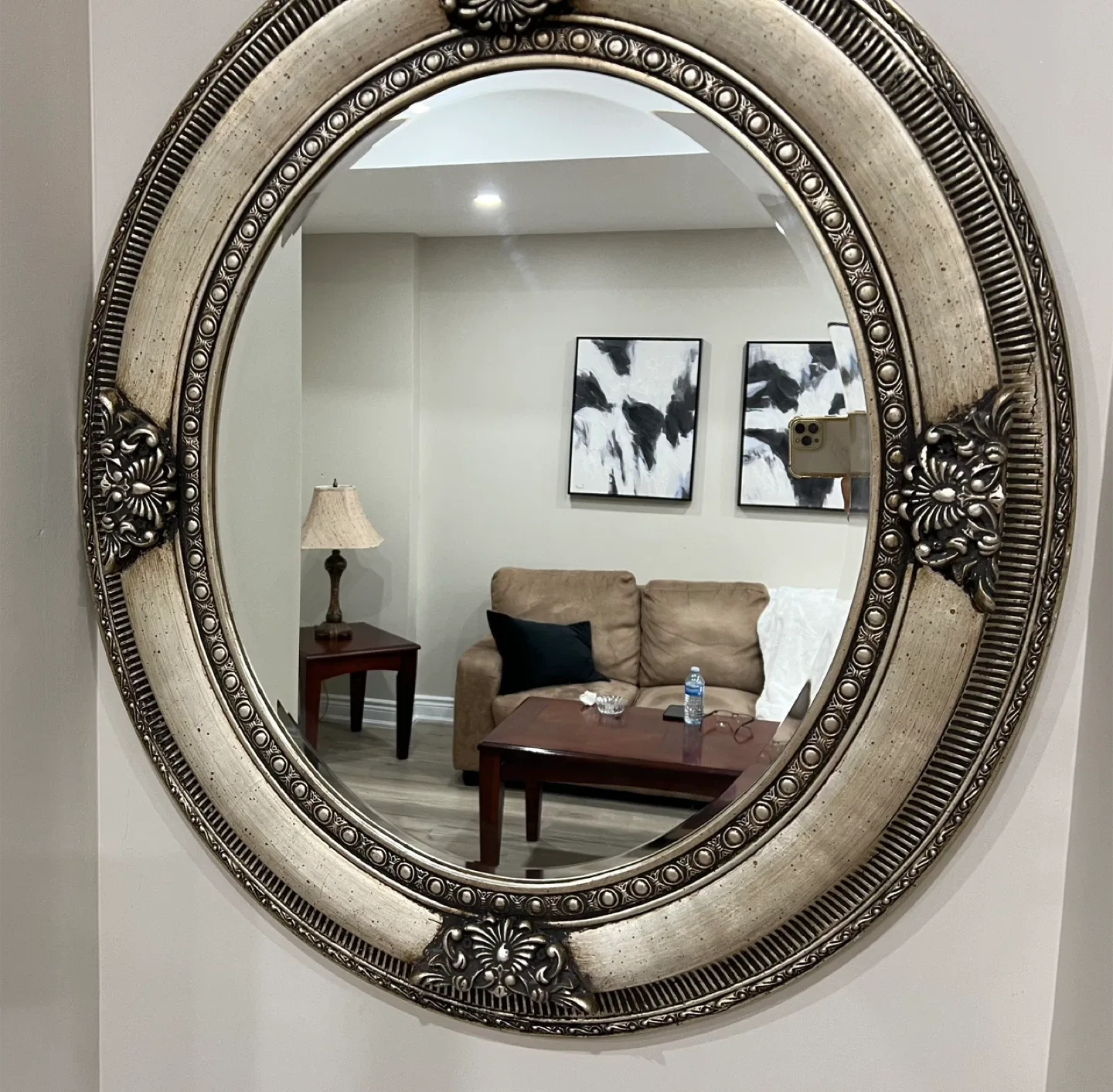 Oval Decorative Wall Mirror image indicator(2)