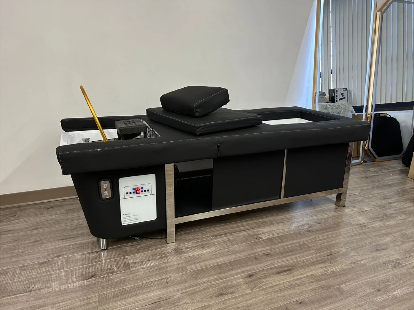 Luxury Shampoo Bed with Basin & Stool - photo 4