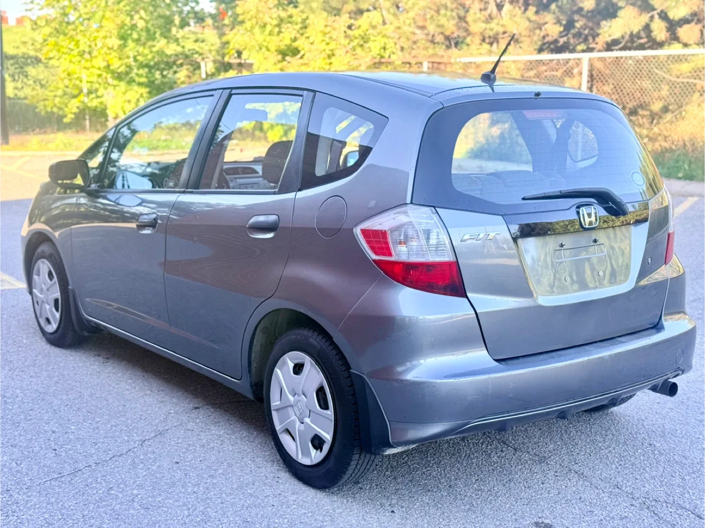 2014 Honda Fit - Grey Hatchback image indicator(6)