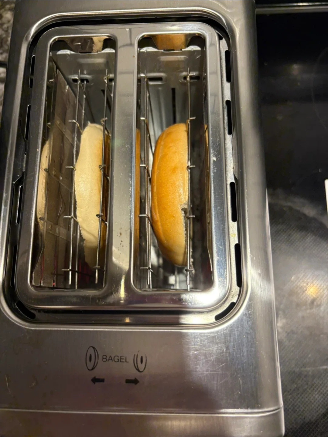 Salton Touchscreen 2-Slice Toaster - Model ET2151 image indicator(3)