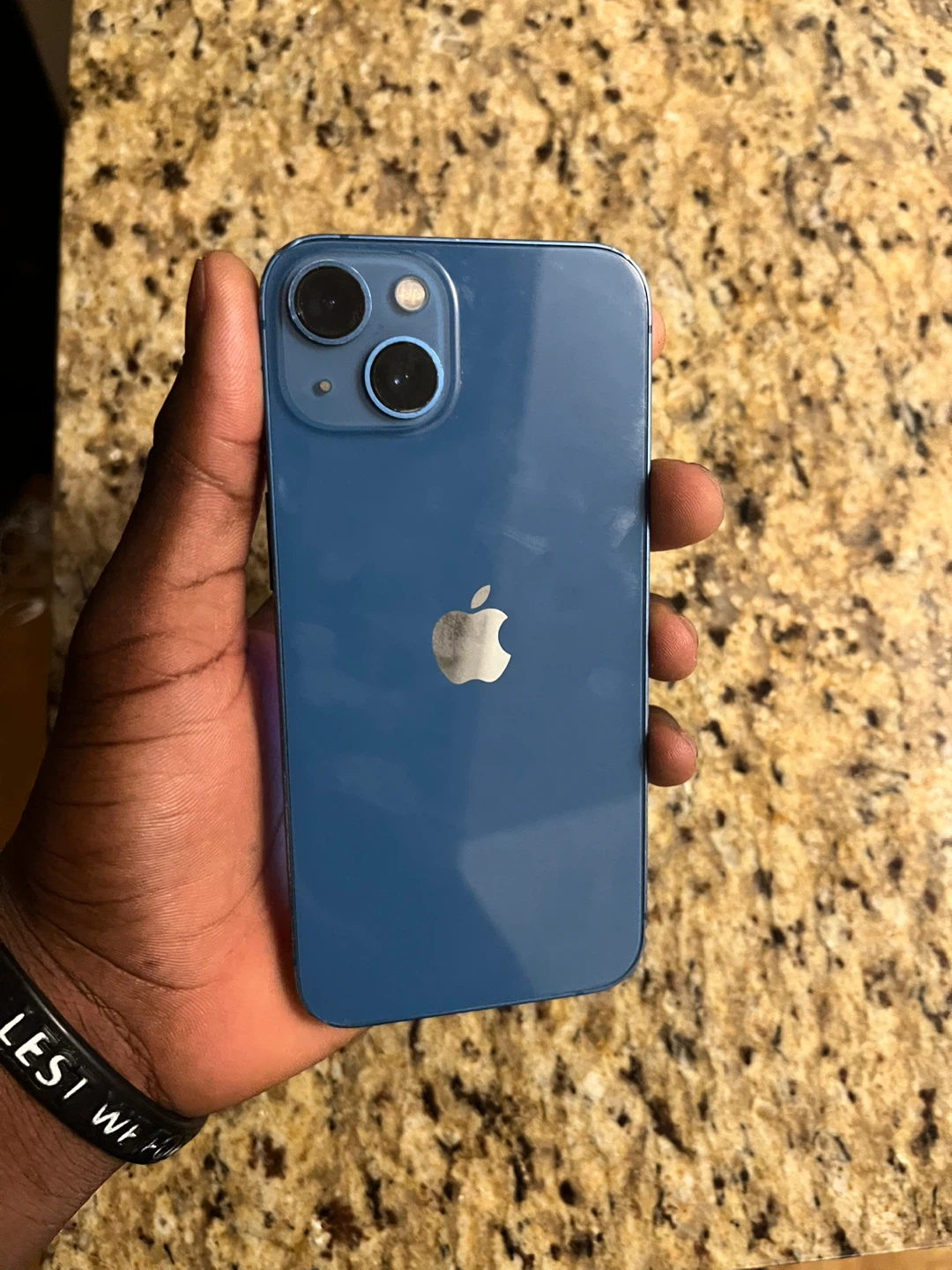 iPhone 13 Blue - photo 2