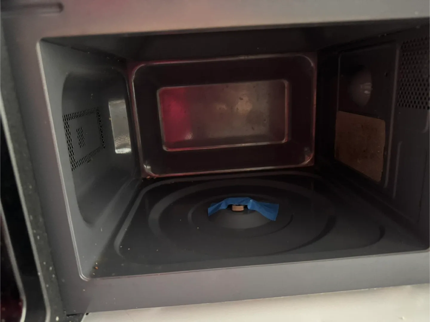 Magic Chef Microwave - Black image indicator(3)