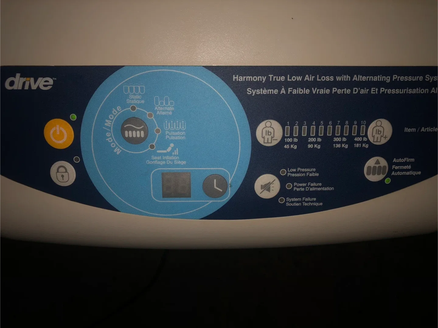 Invacare hospital bed with Drive Harmony air mattress image indicator(8)