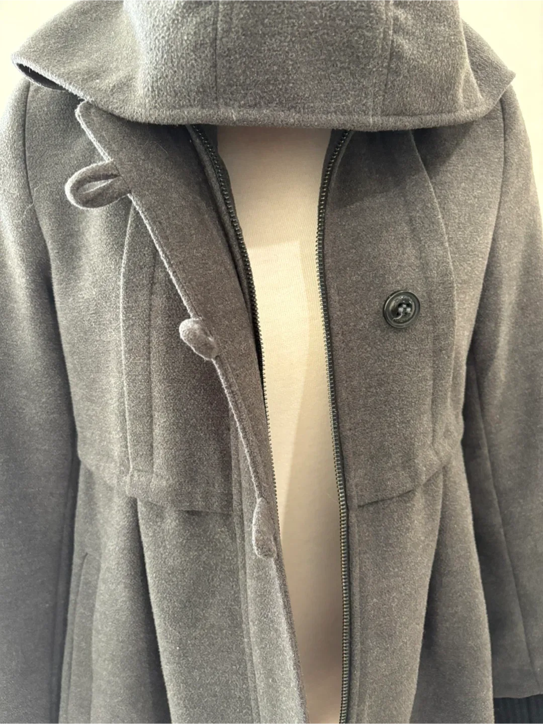 DKNY Gray Hooded Coat Tagged XL fits like S–M image indicator(6)