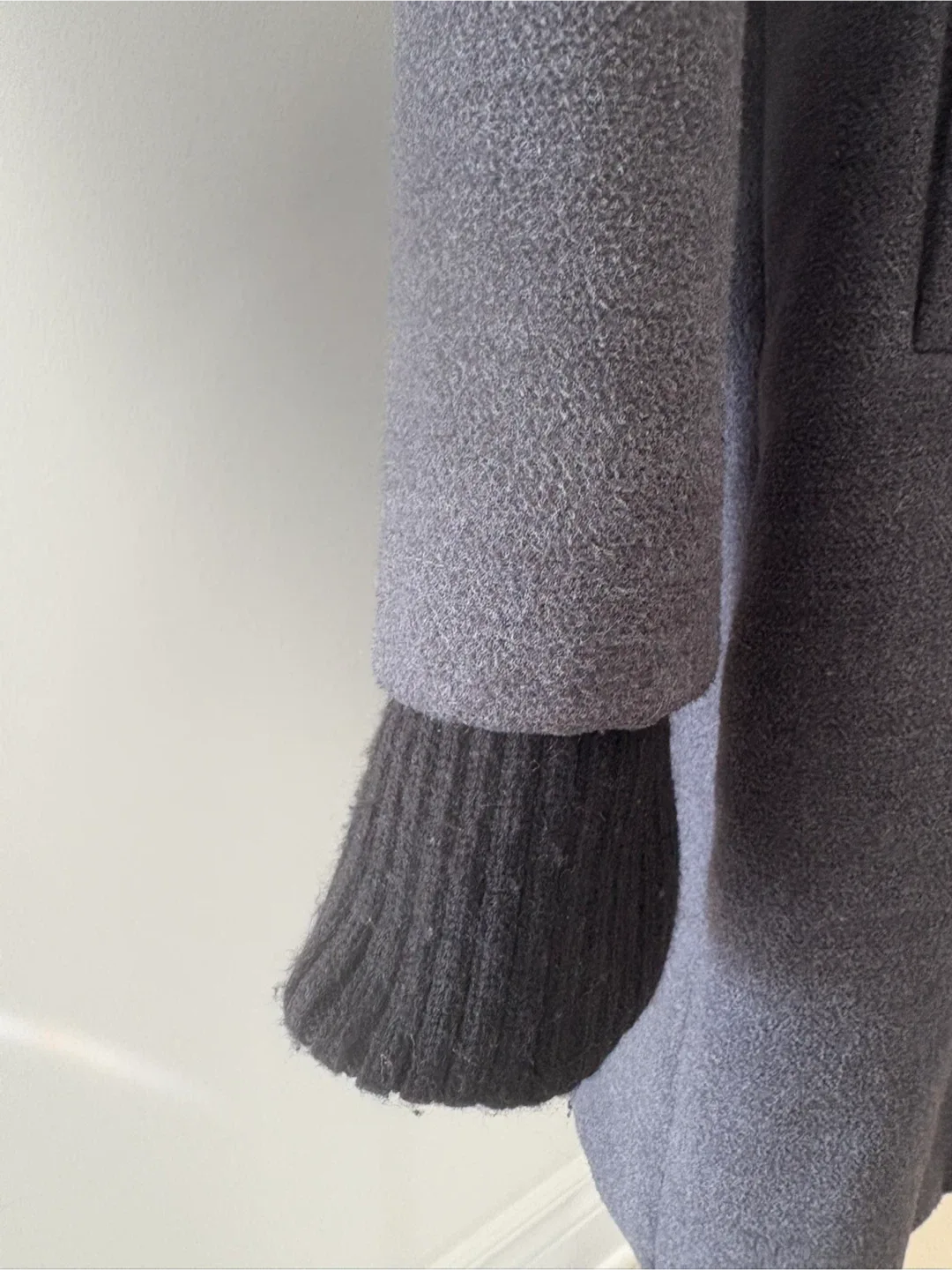 DKNY Gray Hooded Coat Tagged XL fits like S–M image indicator(5)