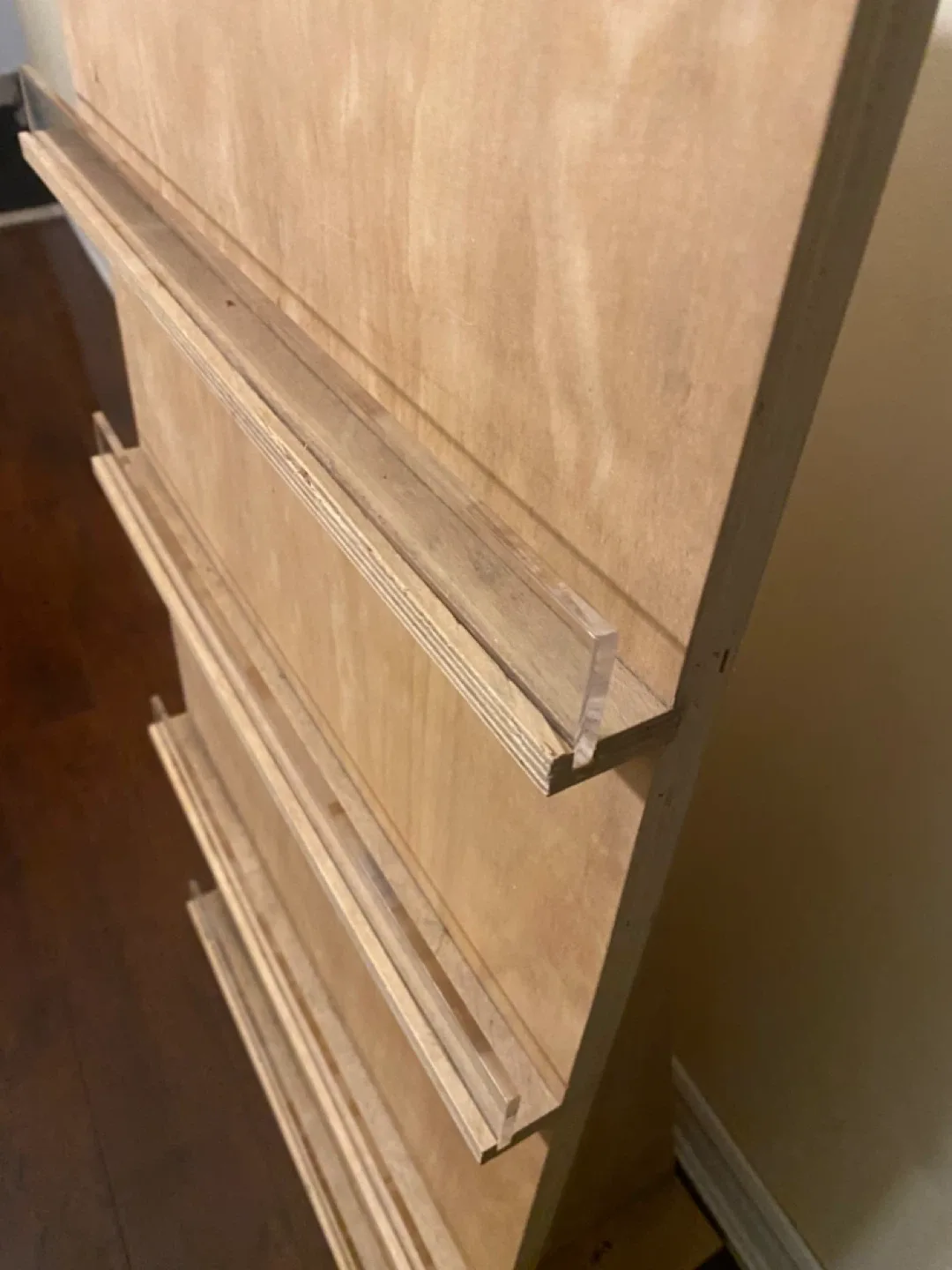 Wooden Wall Shelf image indicator(2)