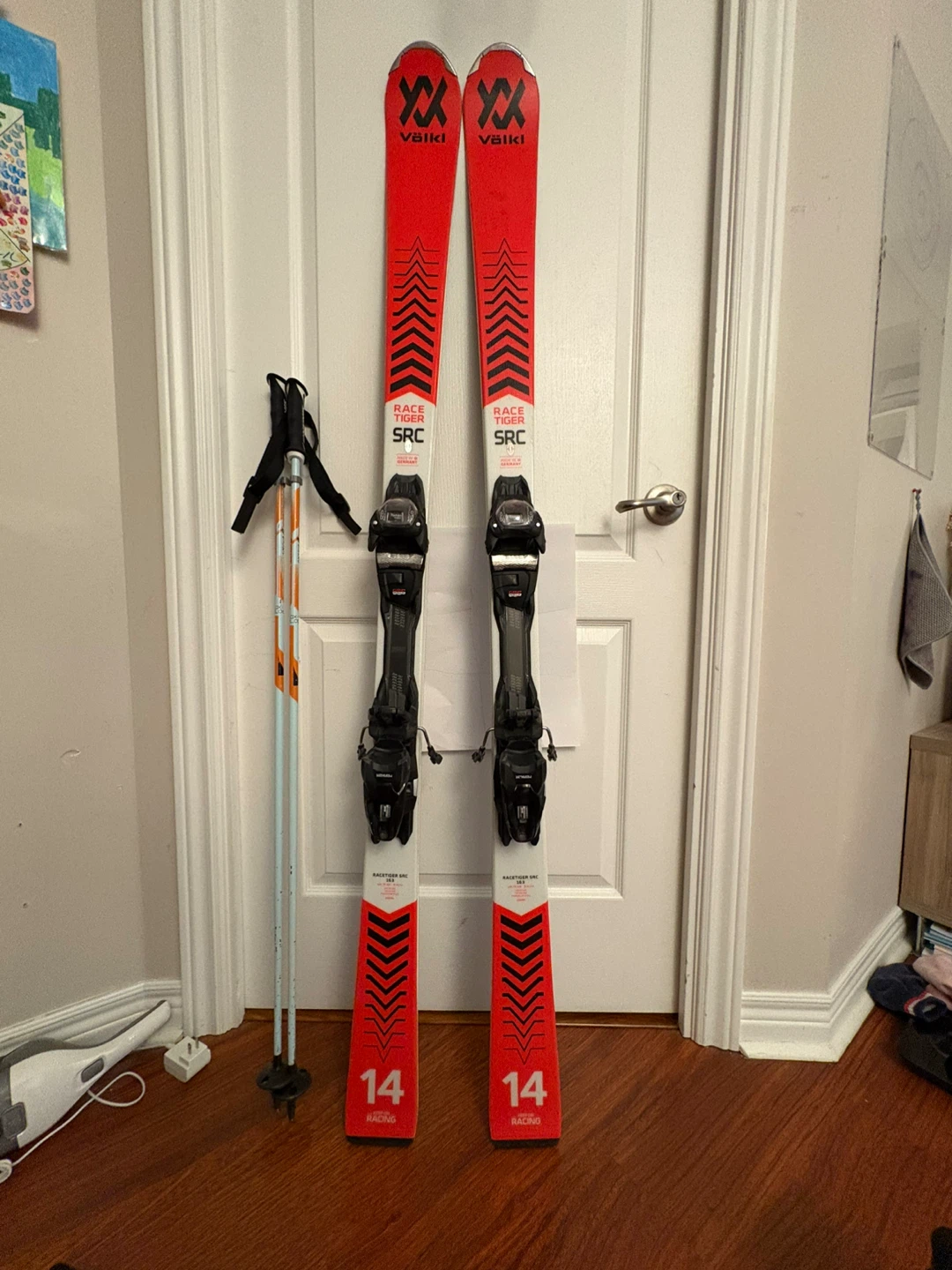 Volkl Racetiger SRC 163 Skis with Marker Motion 10.0 Bindings