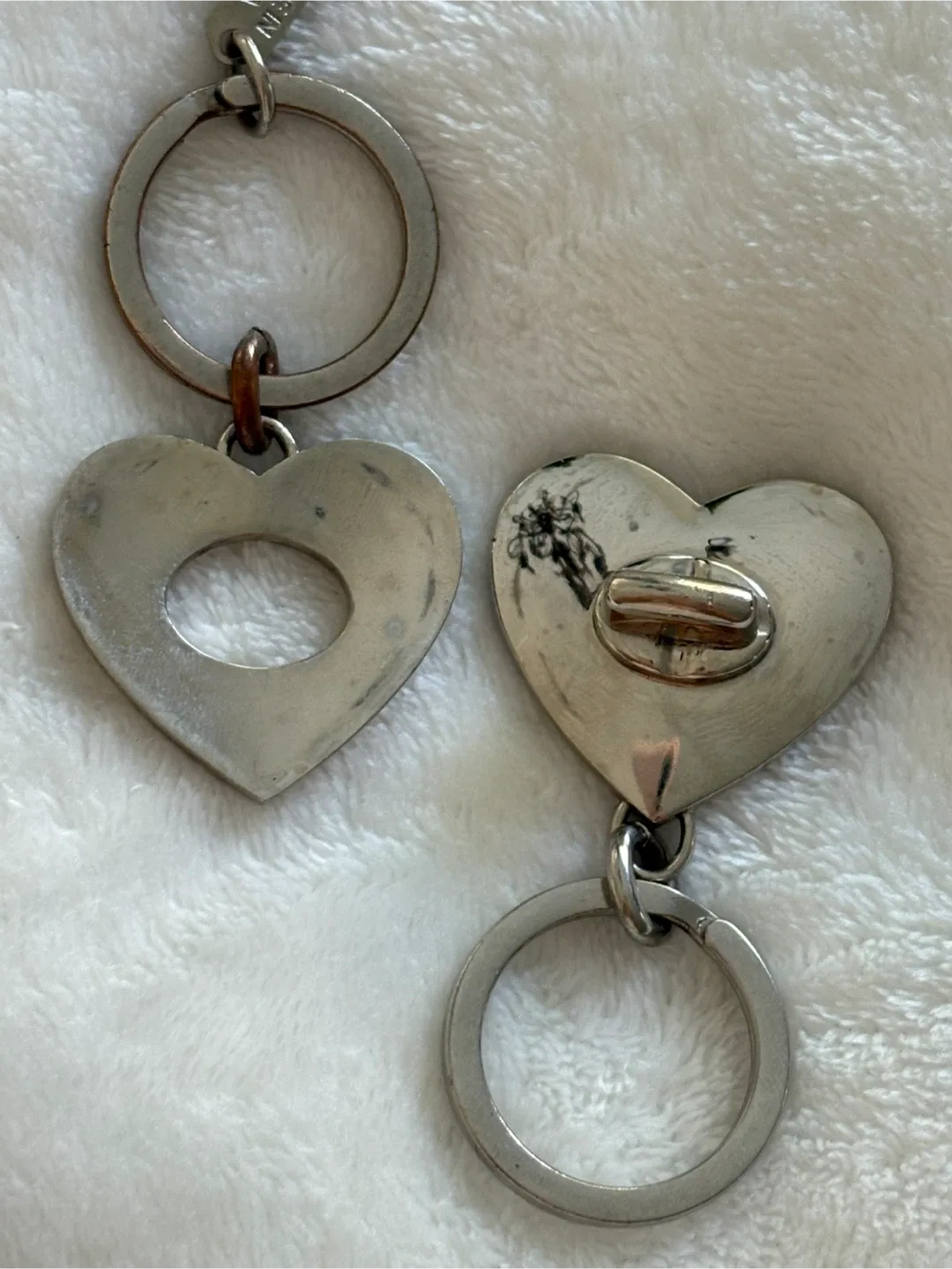 Coach Heart Shaped Kiss Lock Double Keychain image indicator(5)
