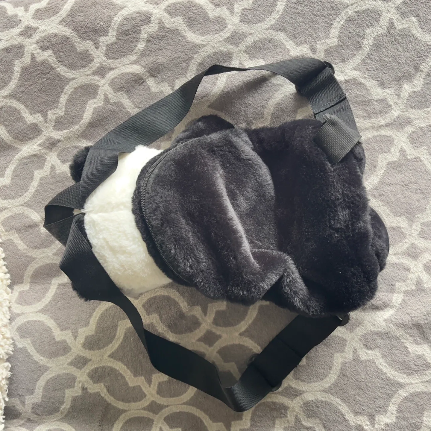 Wild Republic Panda Plush Purse image indicator(2)