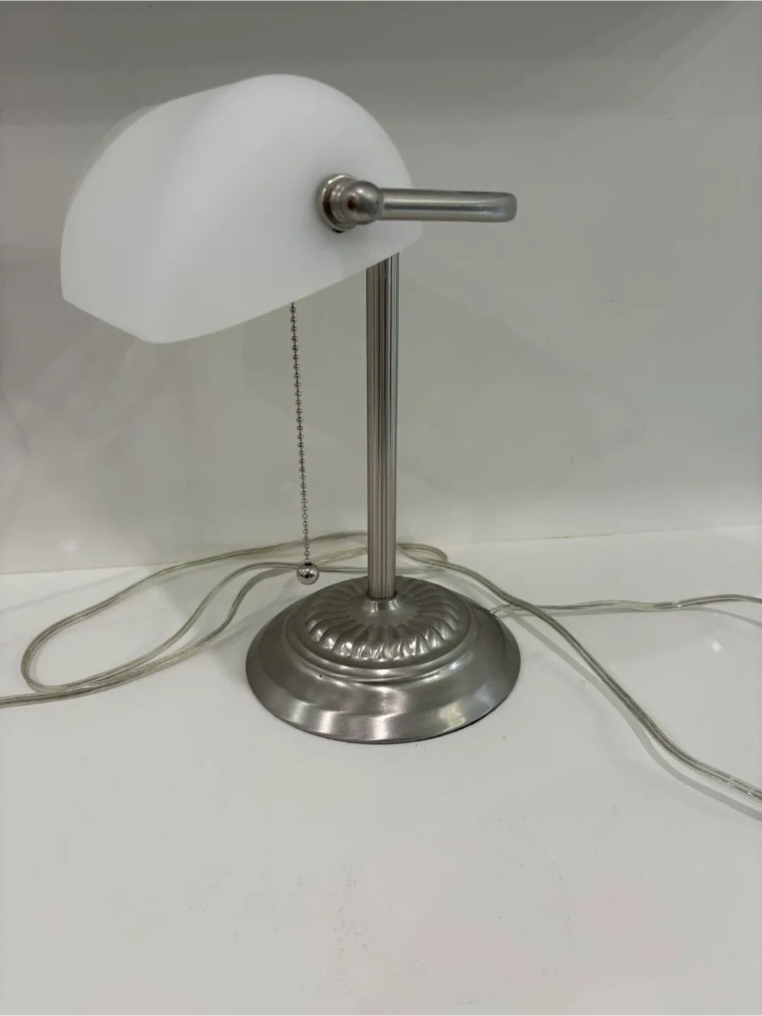 Banker's Desk Lamp - White & Silver image indicator(3)