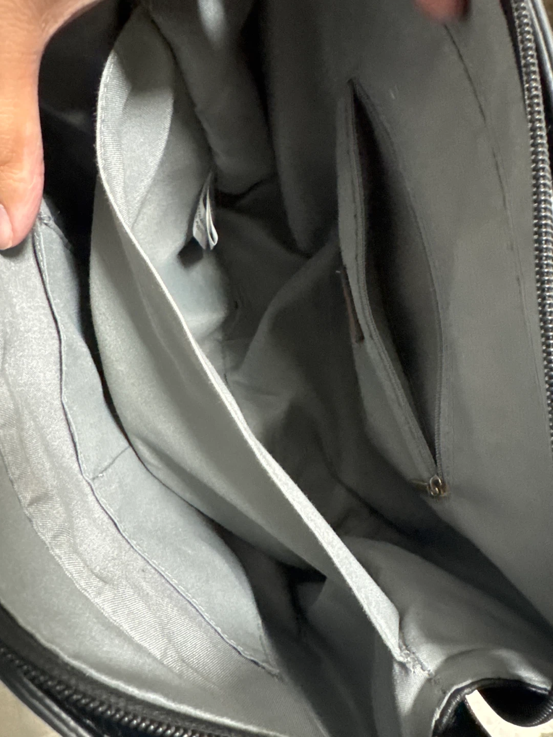 Black Tote Bag with Shoulder Strap - photo 4