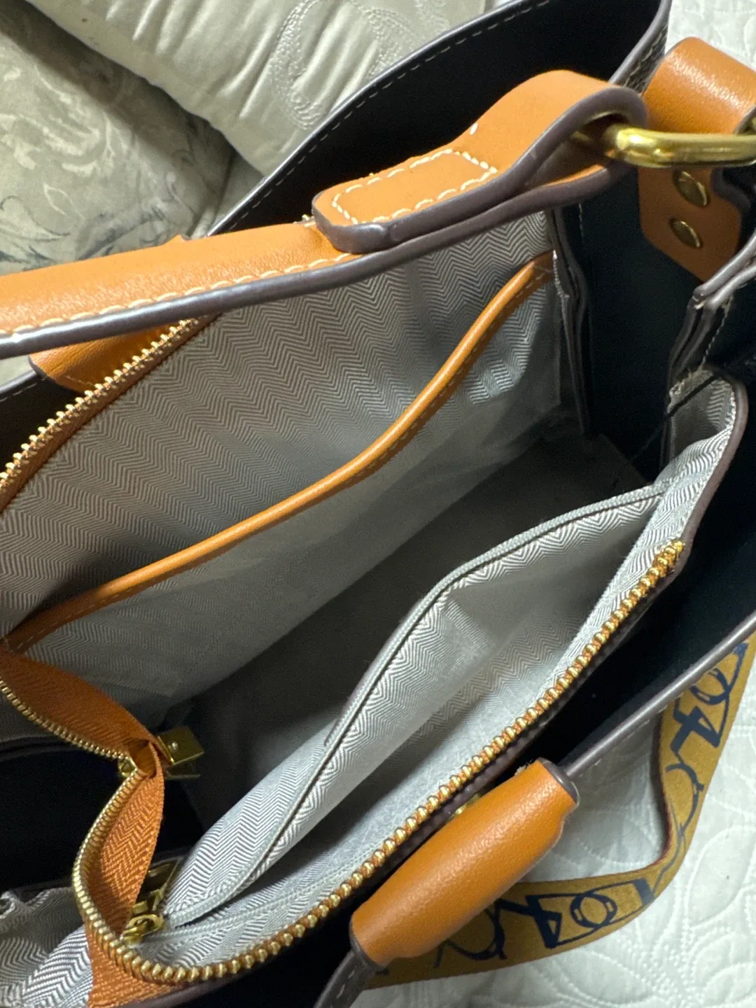 Brown Patterned Bucket Bag image indicator(4)