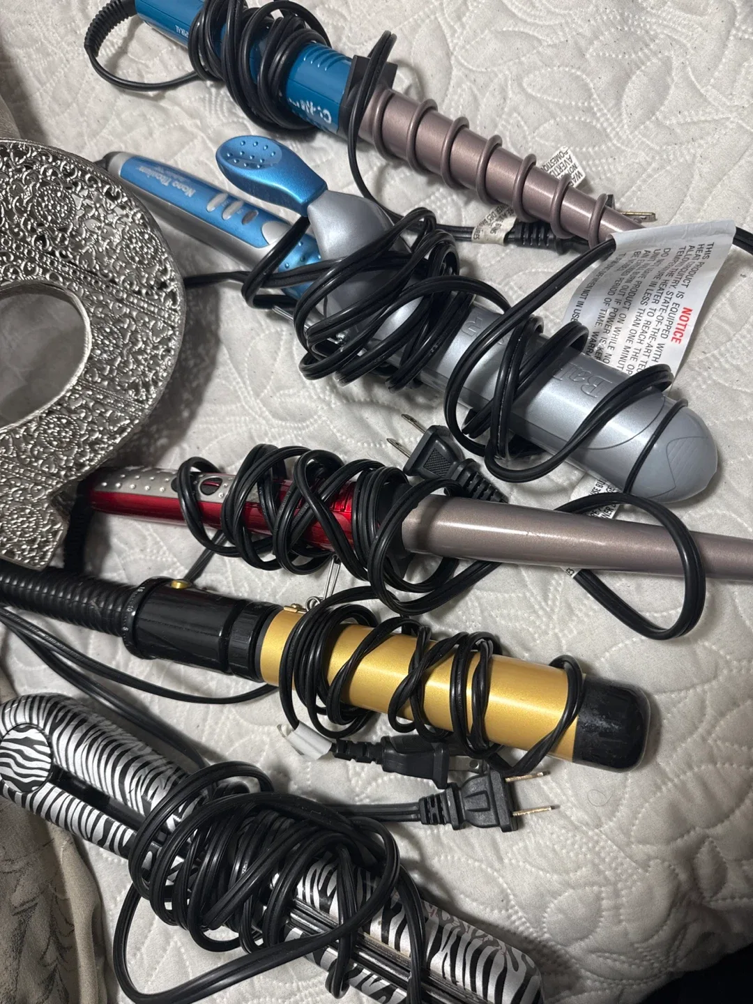 Mixed Lot of Curling Irons & Flat Iron image indicator(2)