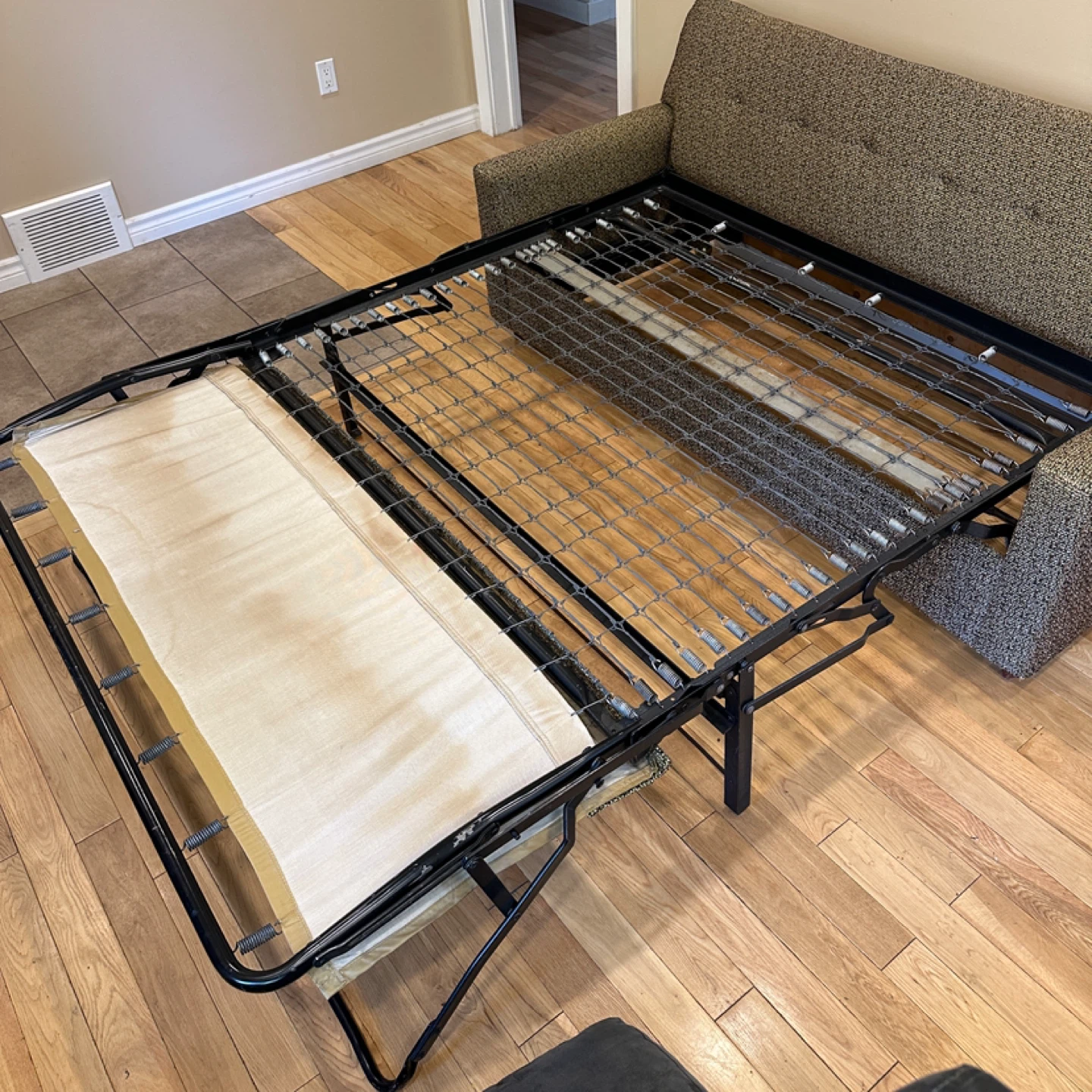 Vintage Simmons Loveseat Sofa Bed (CAN DELIVER) - photo 3