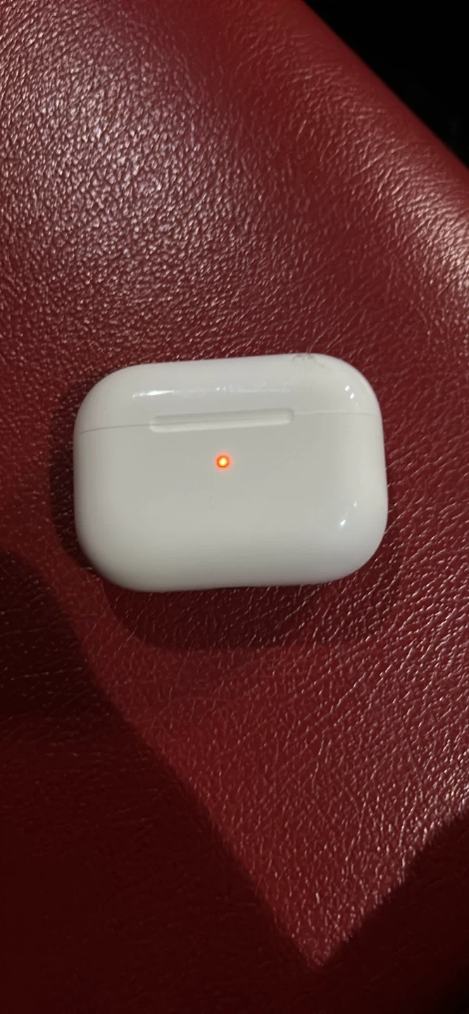 AirPod pro 2nd gen charging case(usb-c) CASE ONLY - photo 2