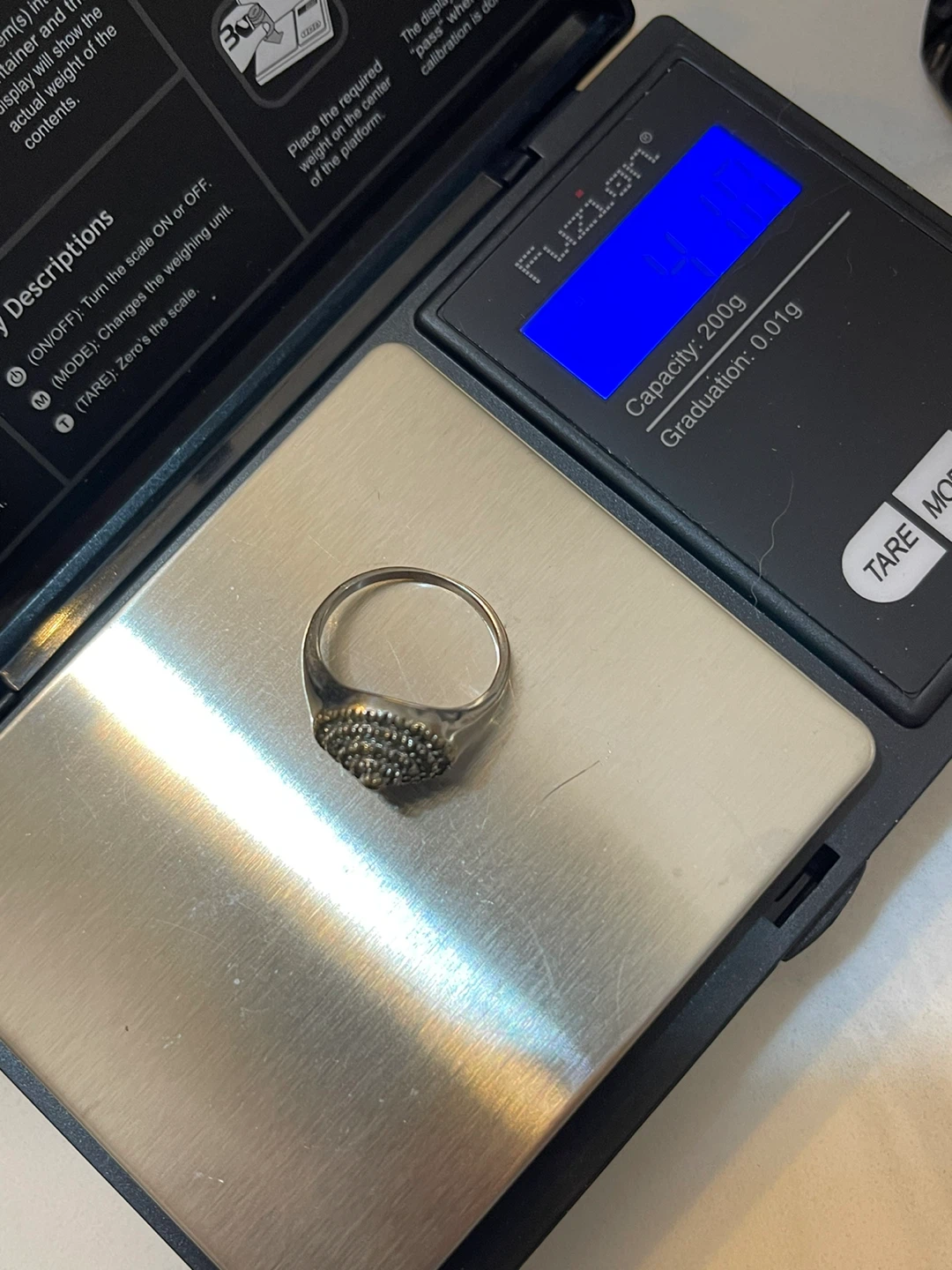 375 white gold  Ring with rare Green diamonds - photo 4