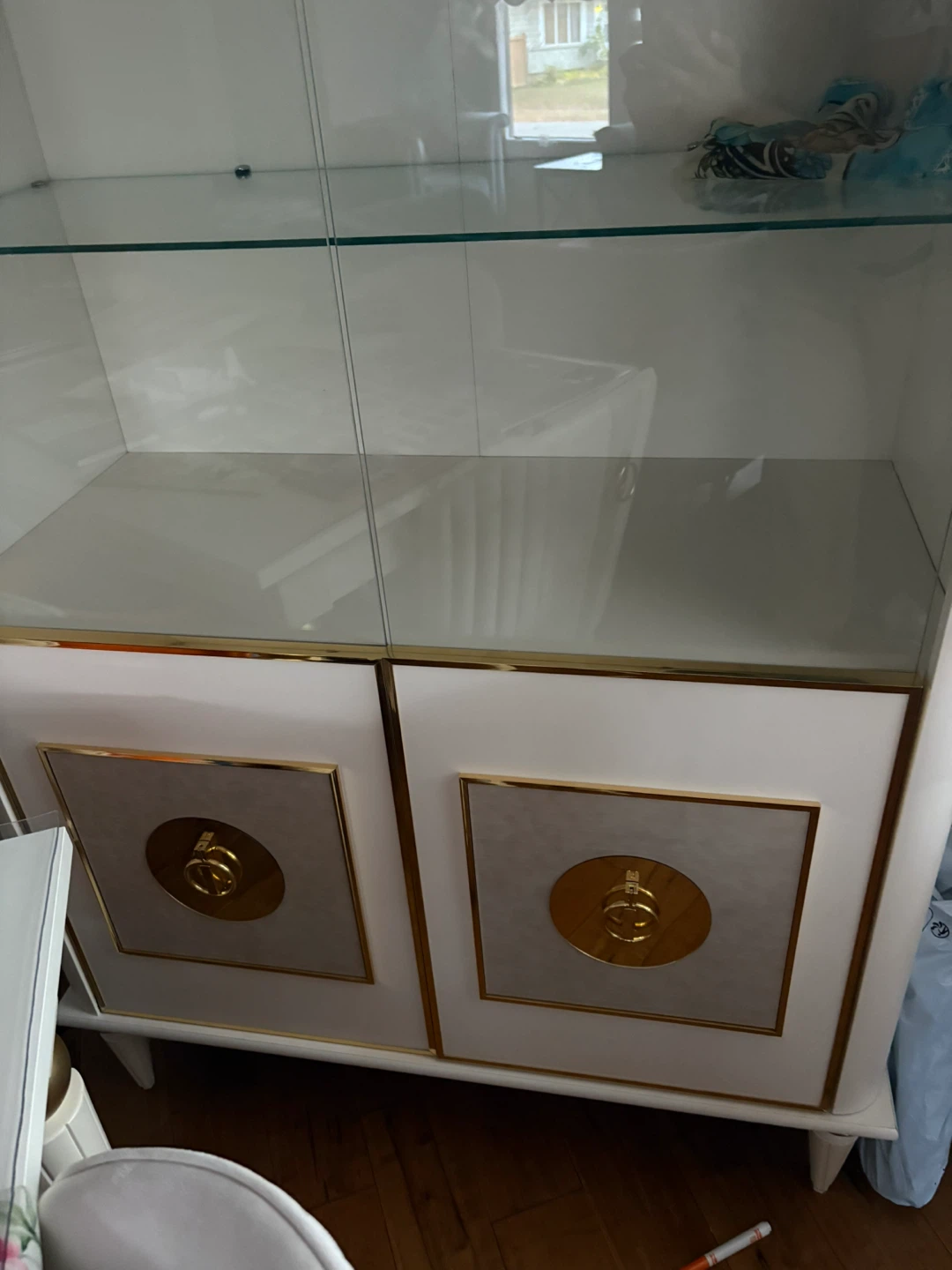 Display Cabinet - Ivory & Gold Accents - photo 3