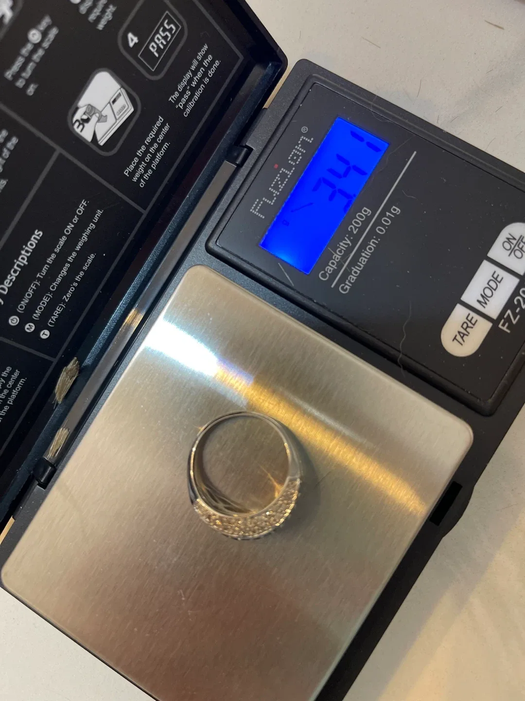 14K White Gold Diamond Ring image indicator(3)