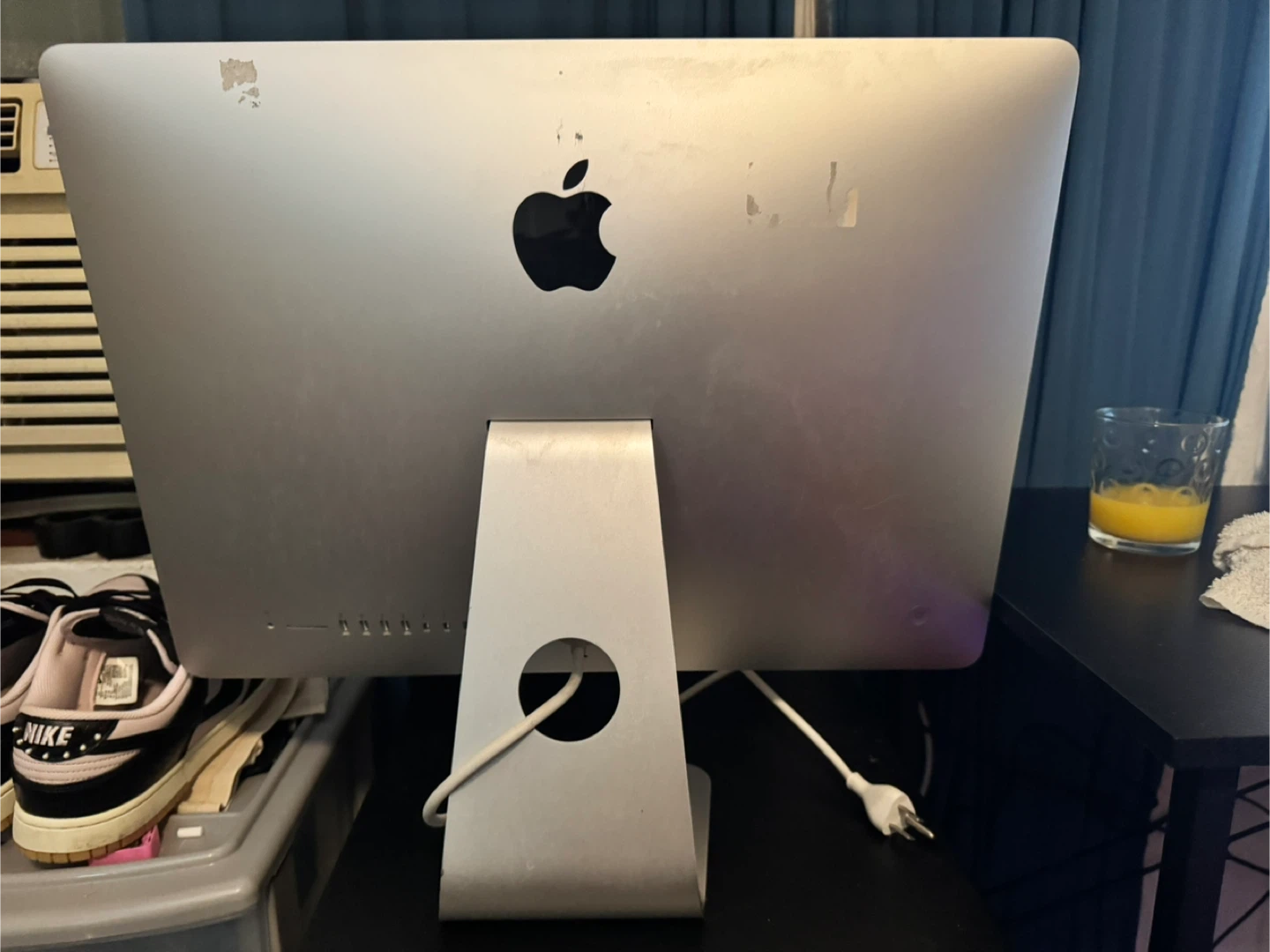 Apple iMac Desktop Computer - photo 2