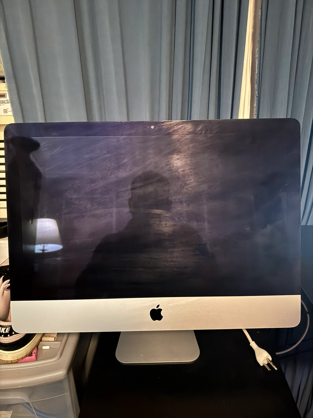 Apple iMac Desktop Computer