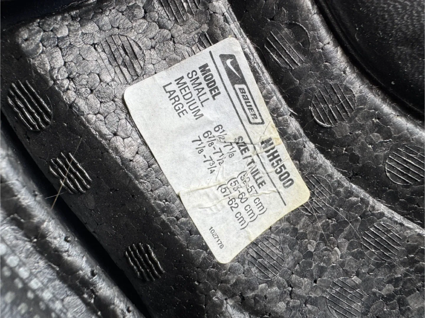 Bauer Nike NH5500 Hockey Helmet - Medium image indicator(2)