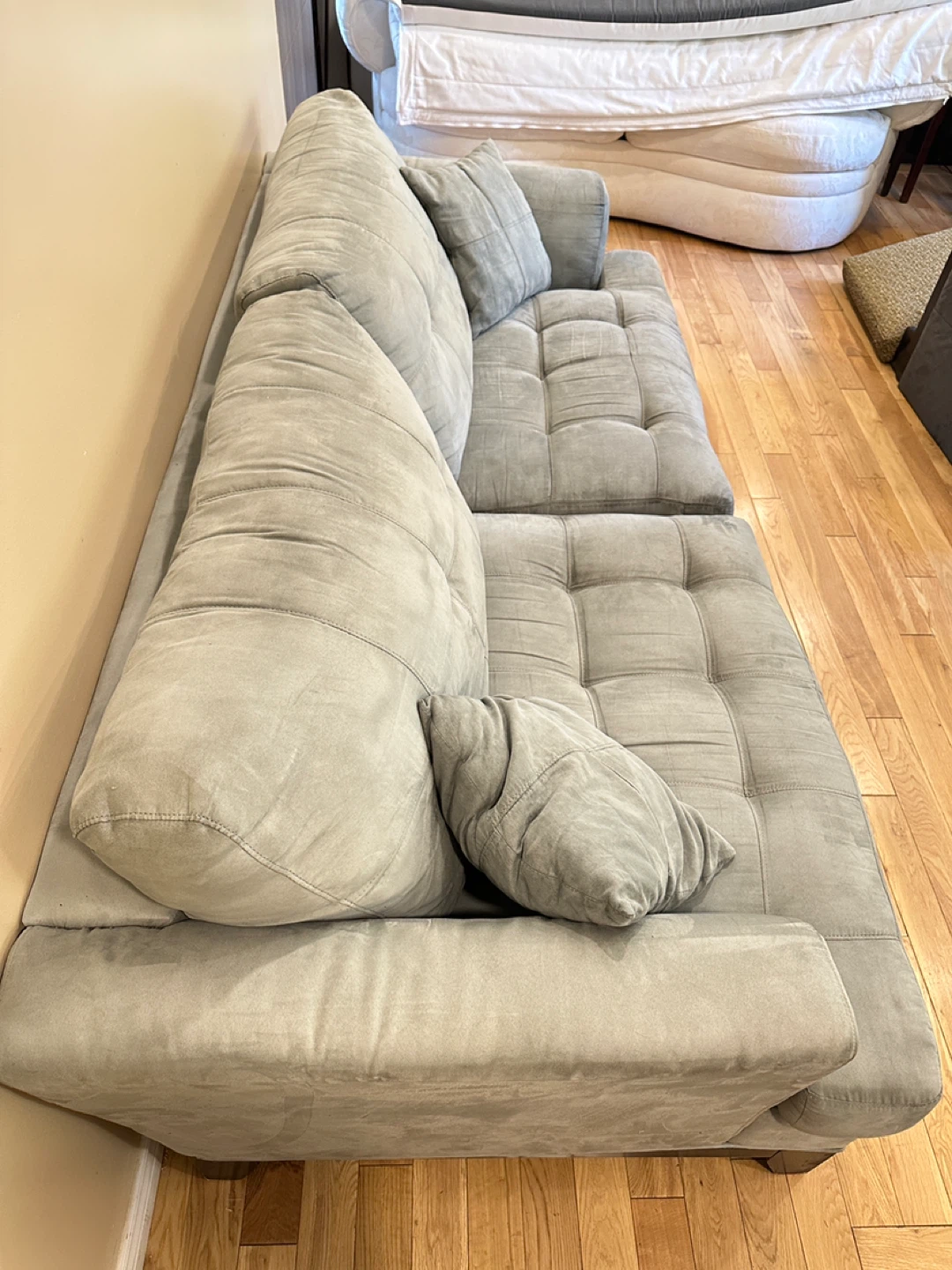 Modern Grey Tufted Microfiber Sofa (CAN DELIVER) - photo 4