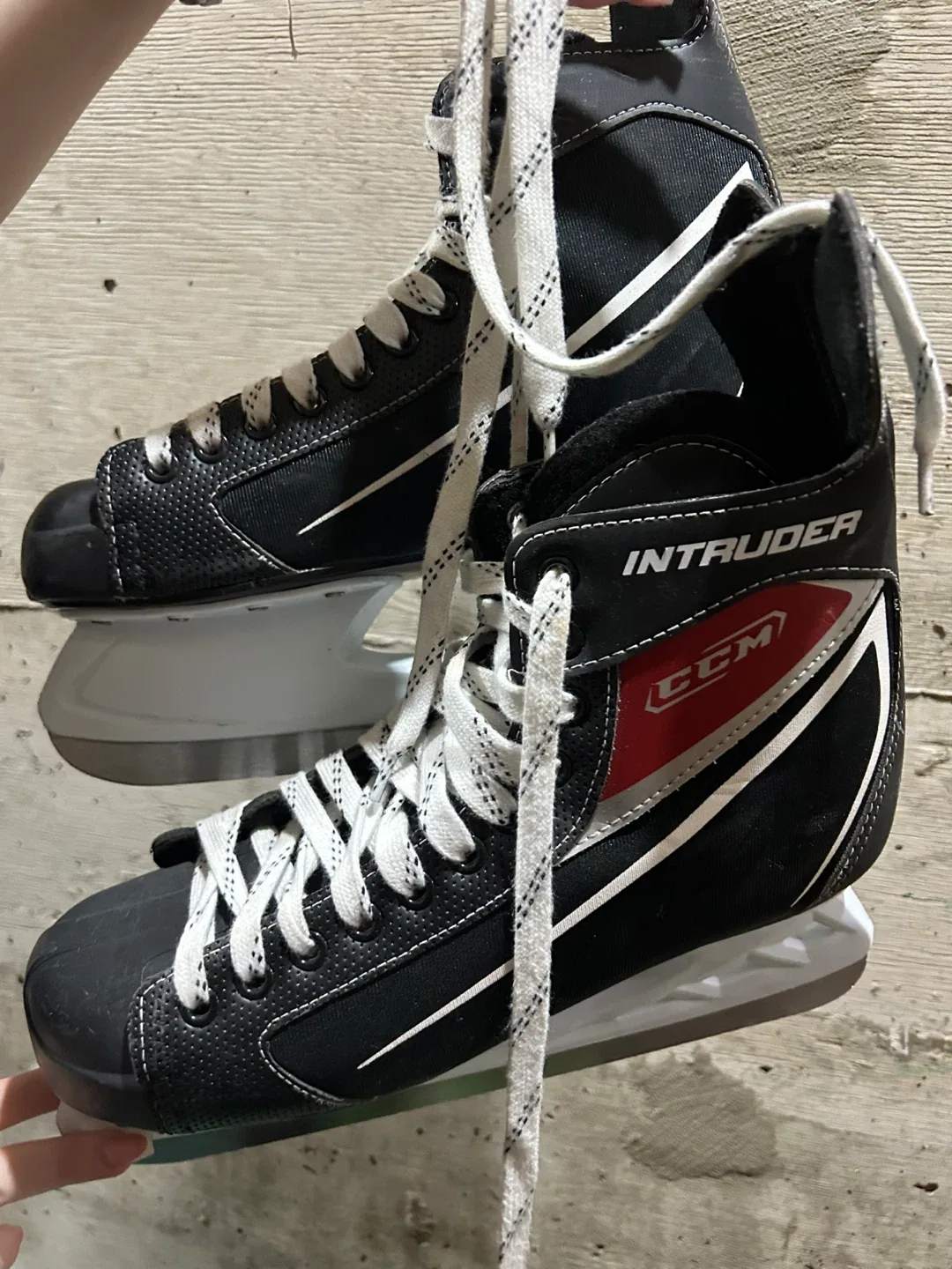 CCM Intruder Ice Hockey Skates - Size 10 thumbnail
