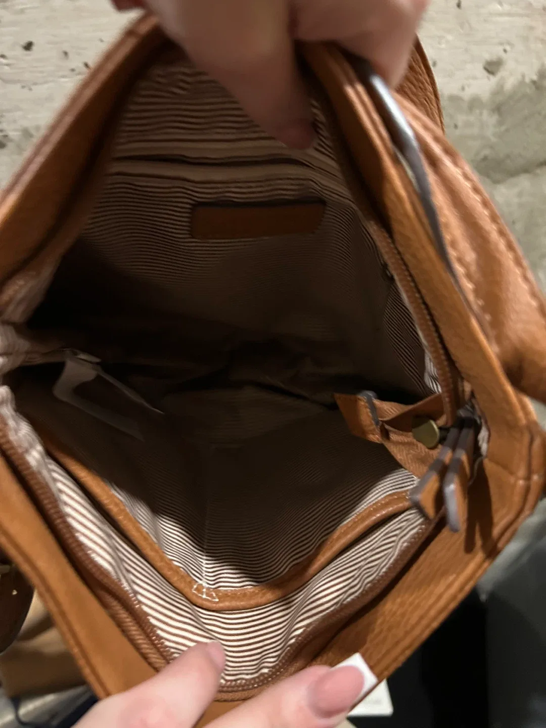 Denver Hayes Brown Crossbody Bag image indicator(3)