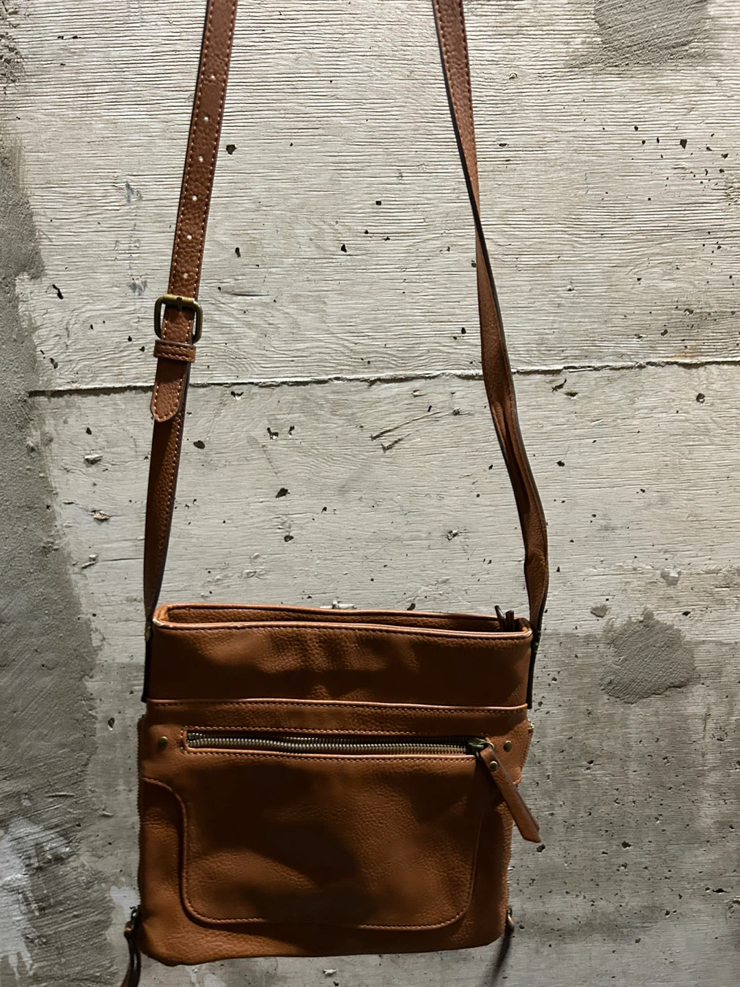 Denver Hayes Brown Crossbody Bag