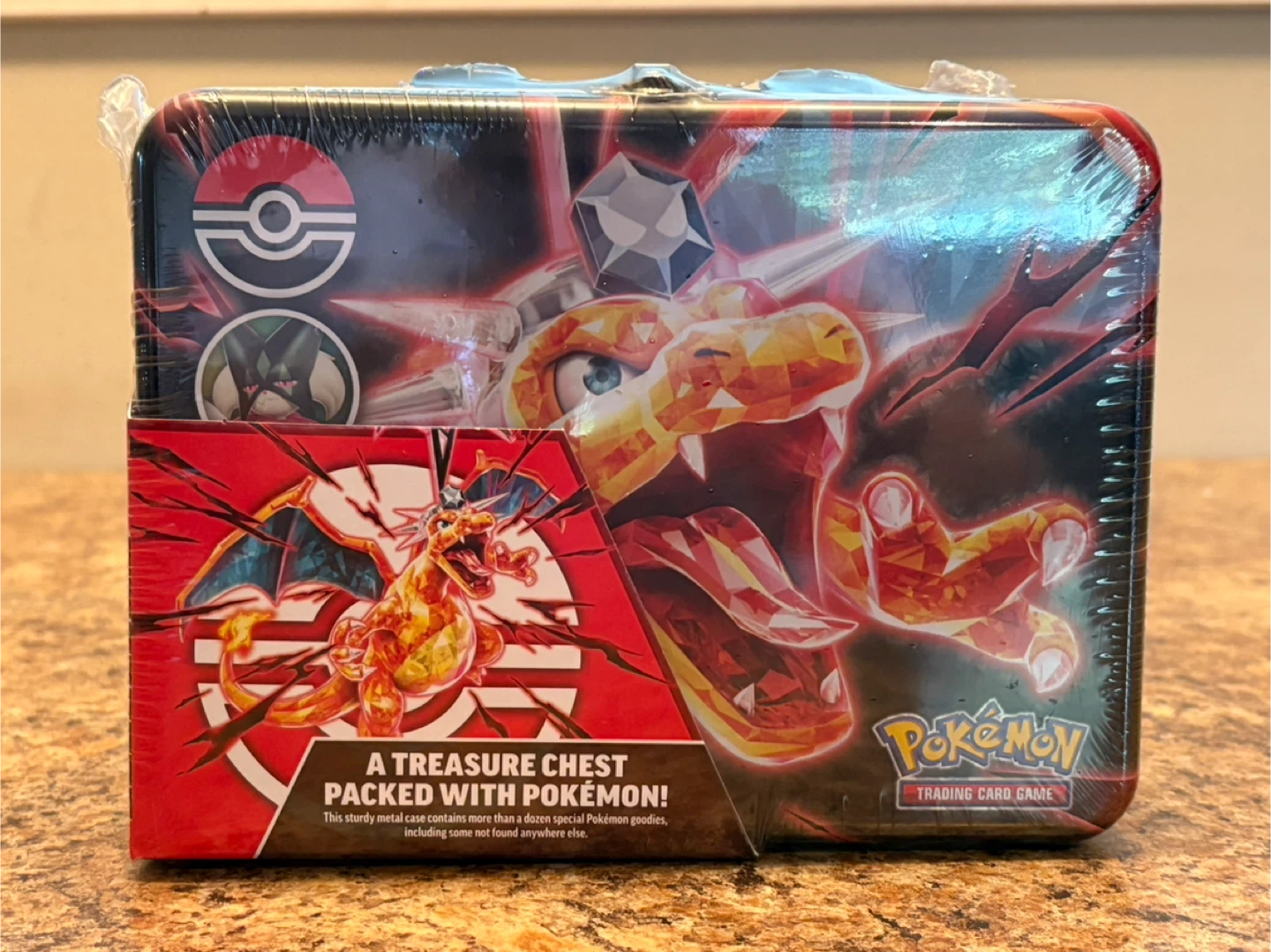 CHARIZARD FACTORY SEALED FALL 2023 COLLECTOR CHEST