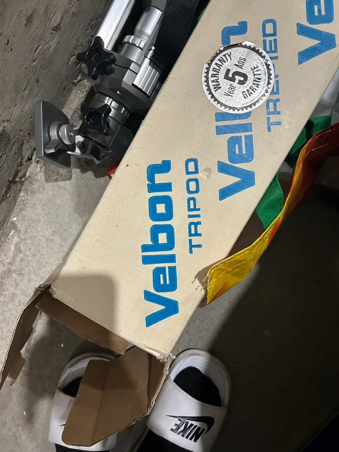 Velbon SX-621 Tripod with Box image indicator(6)