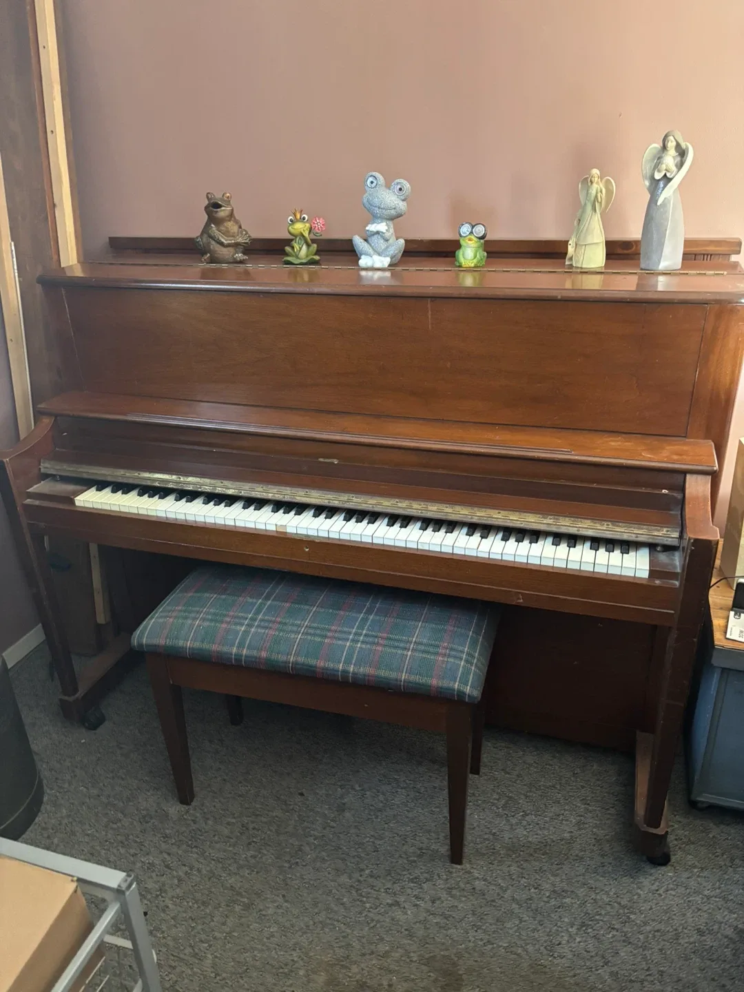 Upright Piano with Bench image indicator(2)
