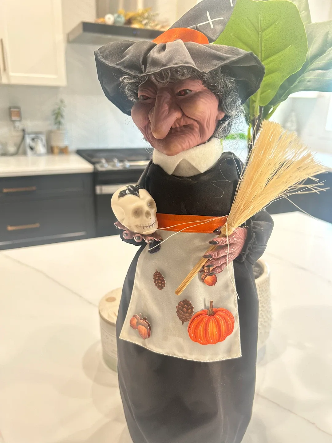 Halloween Witch Decoration thumbnail