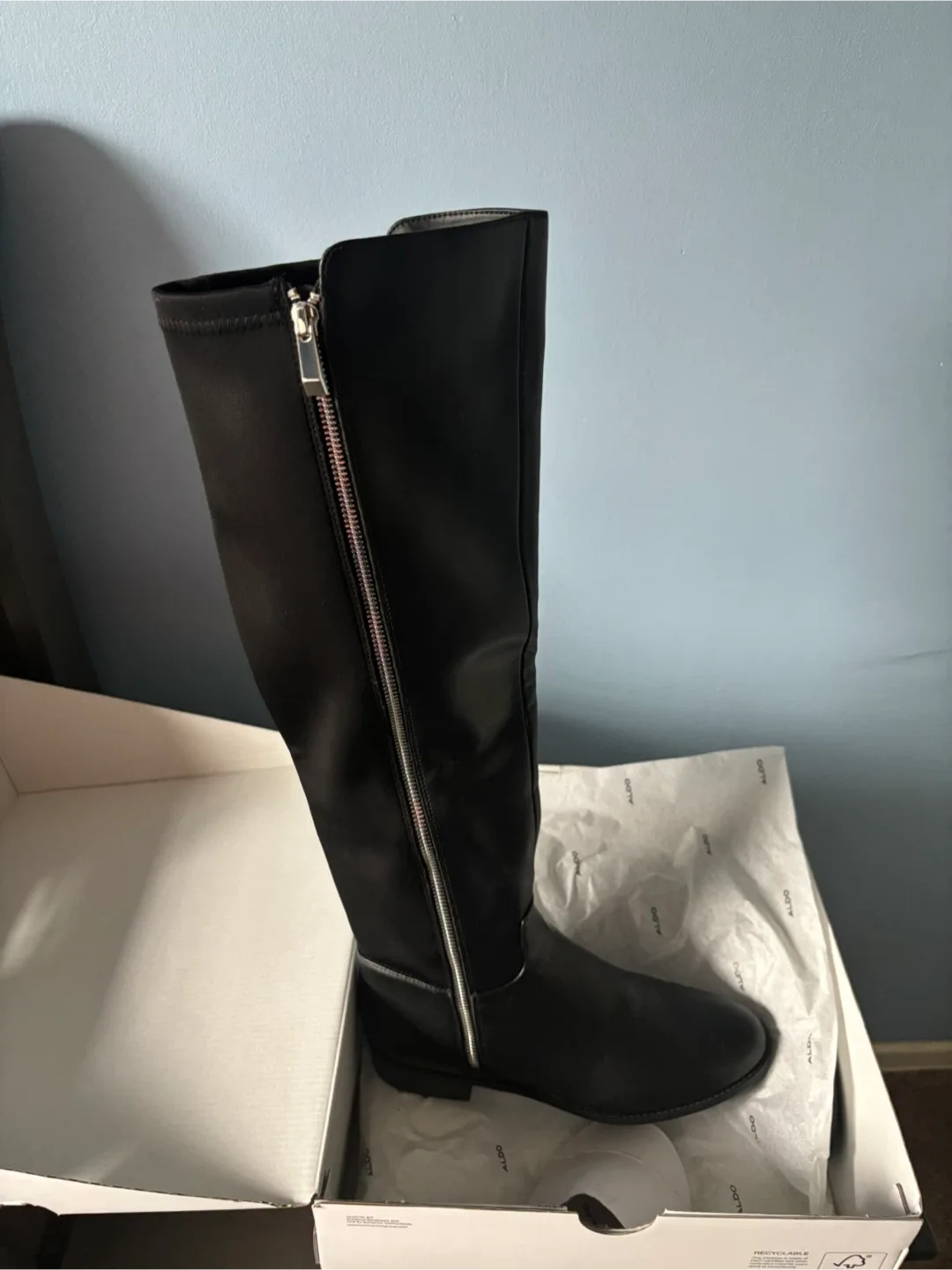 ALDO Aahliyah-001 Black Knee High Boots - Size 8.5 image indicator(5)