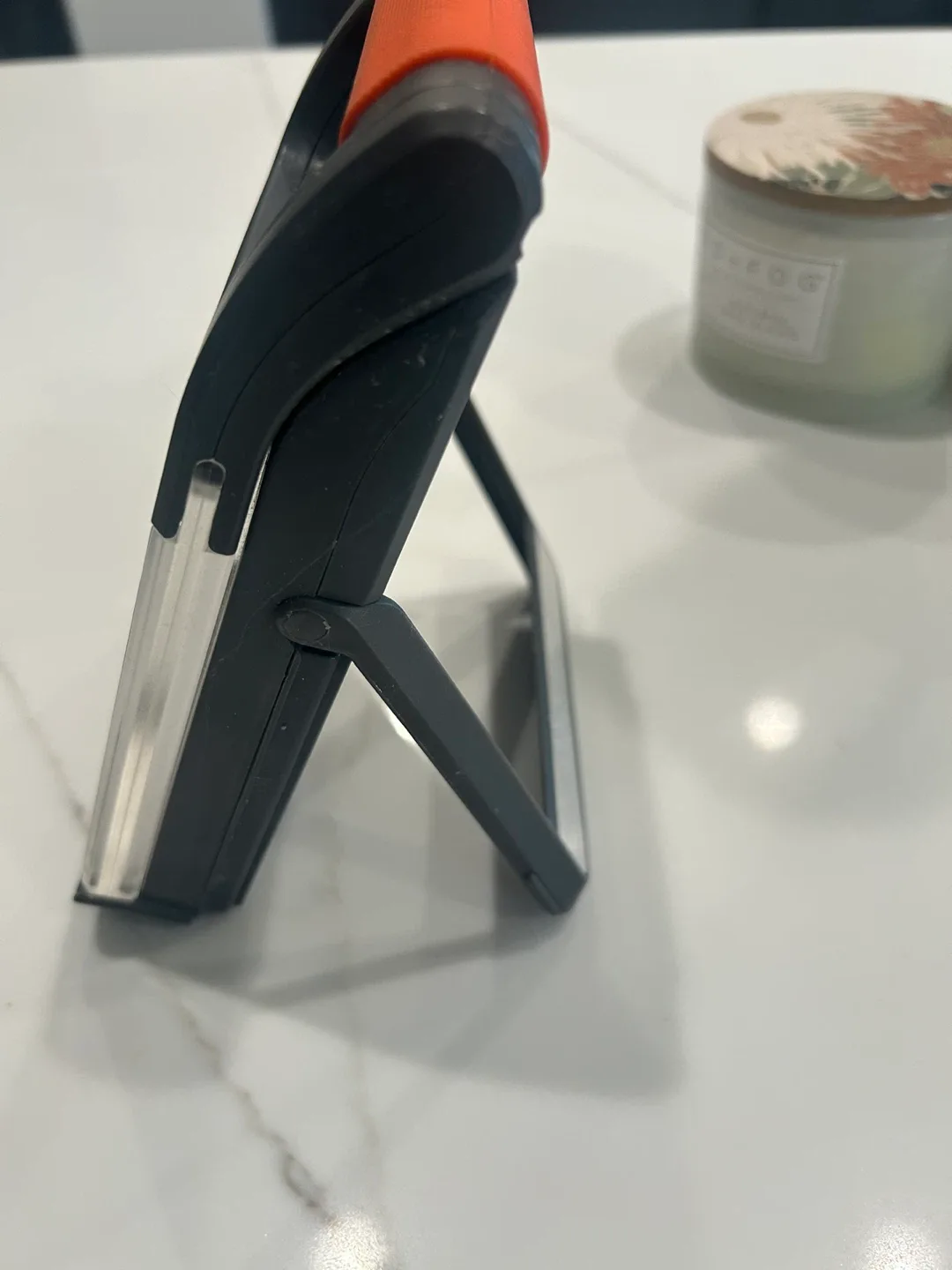 Energizer LED Folding Lantern image indicator(2)