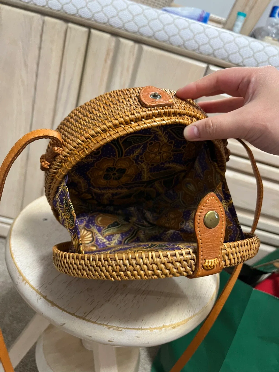Rattan Circle Crossbody Bag from Bali image indicator(2)