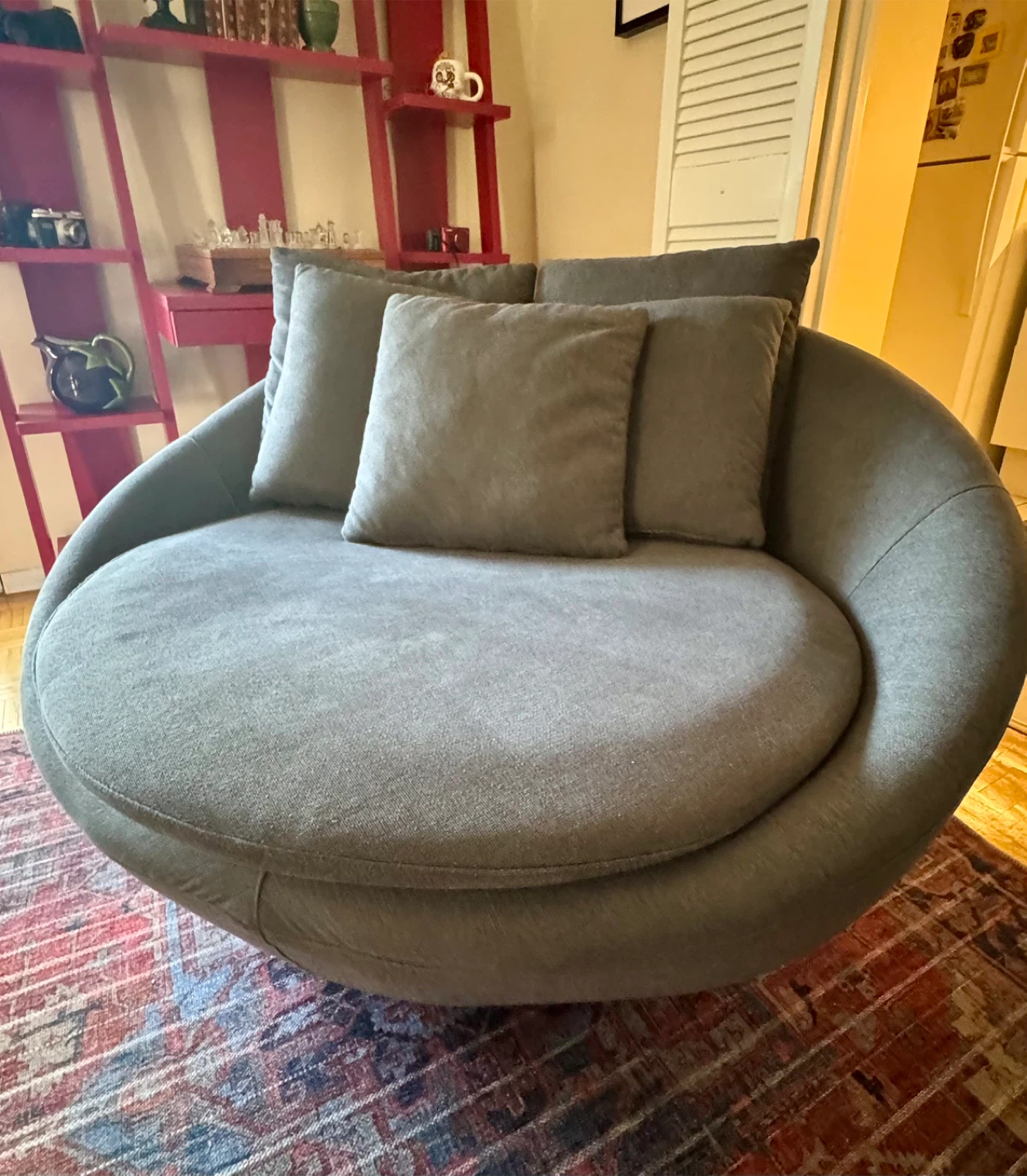 Structube Round Chair with Pillows